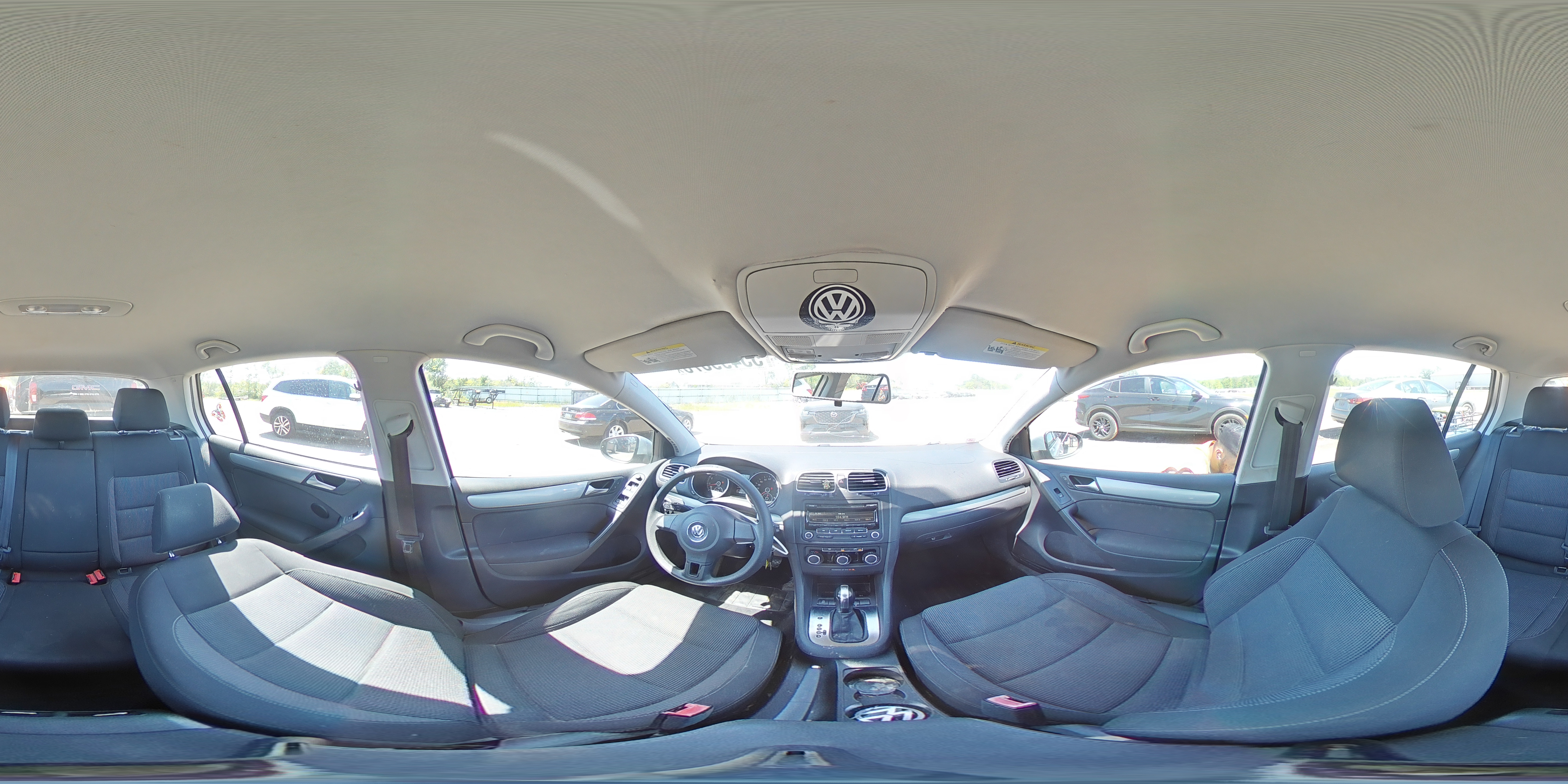 2014 Volkswagen Golf Серебряный vin: WVWDB7AJ5EW011818