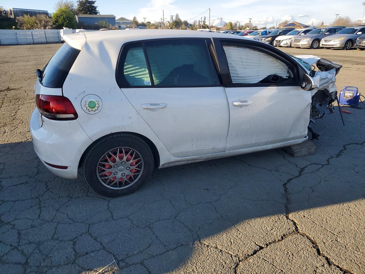 2010 Volkswagen Golf Белый vin: WVWDB7AJ6AW400557