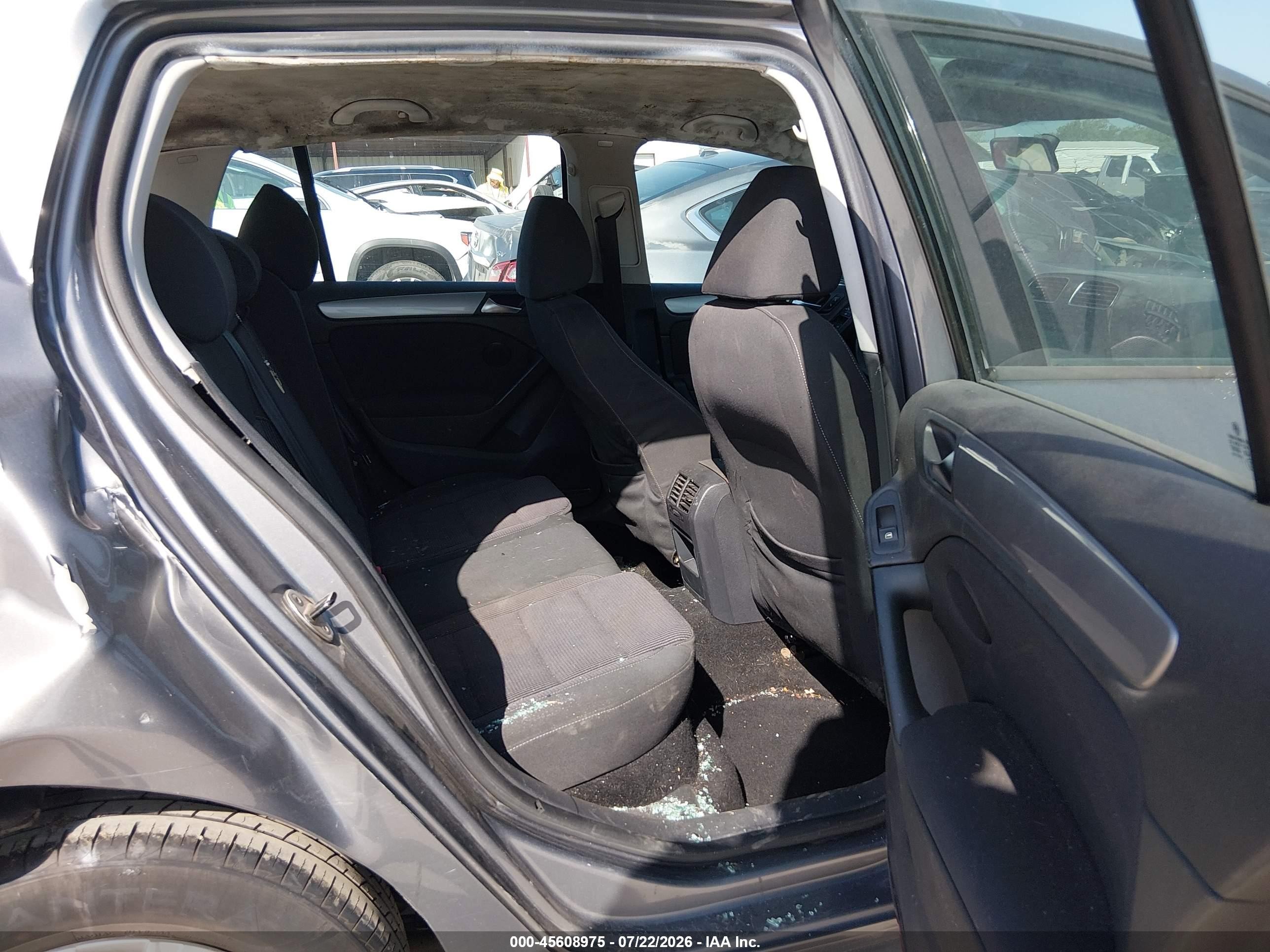 2012 Volkswagen Golf 2.5l 4-door Gray vin: WVWDB7AJ6CW212155