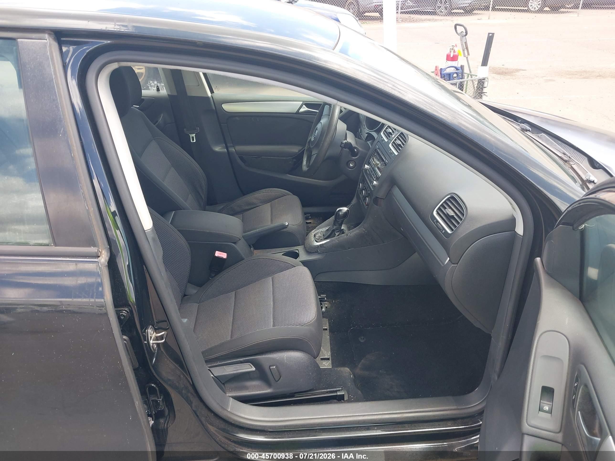 2012 Volkswagen Golf 2.5l 4-door Black vin: WVWDB7AJ6CW287700