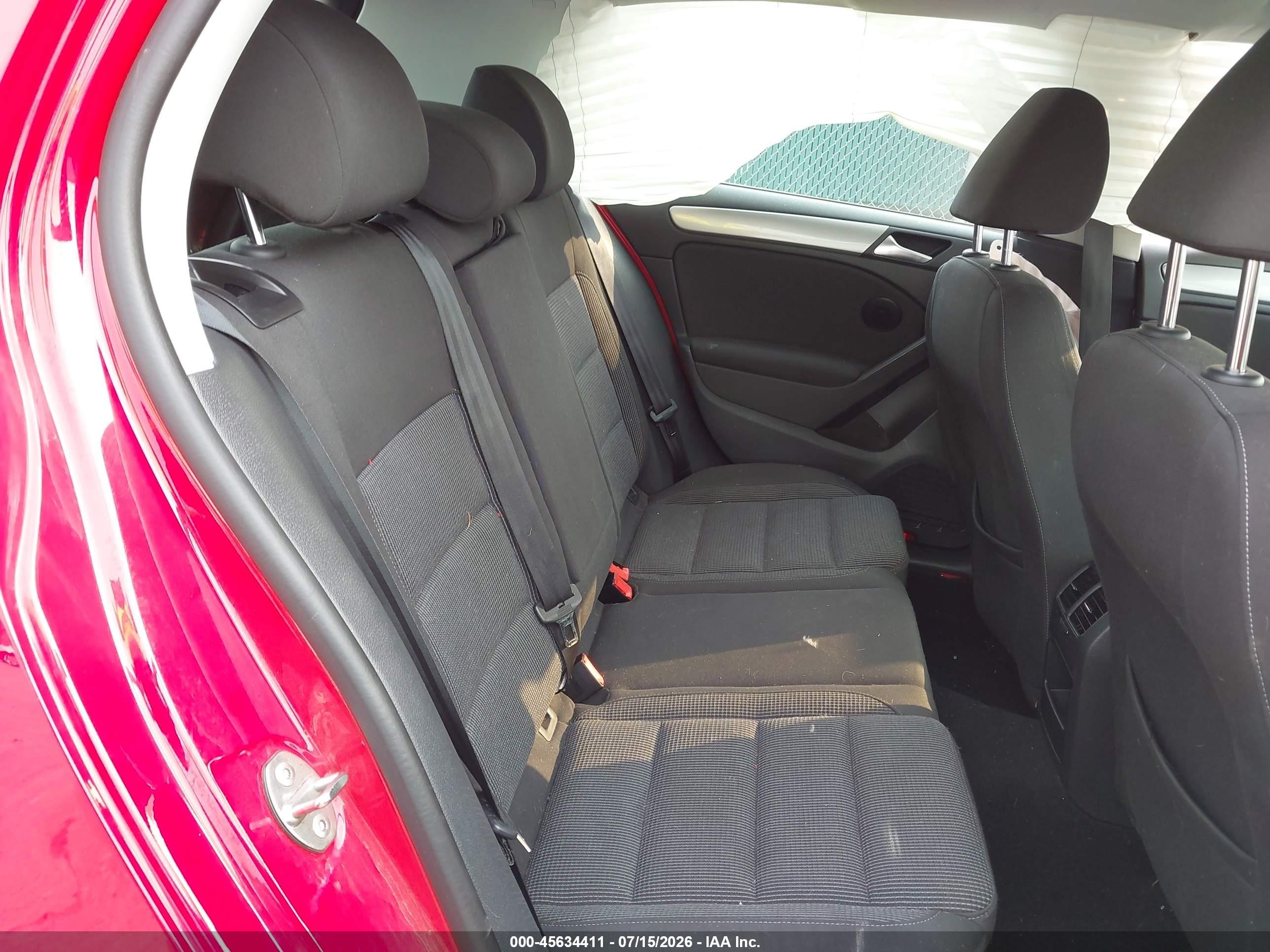 2014 Volkswagen Golf 2.5l (a6) (no Longer Orderable) Красный vin: WVWDB7AJ6EW010144