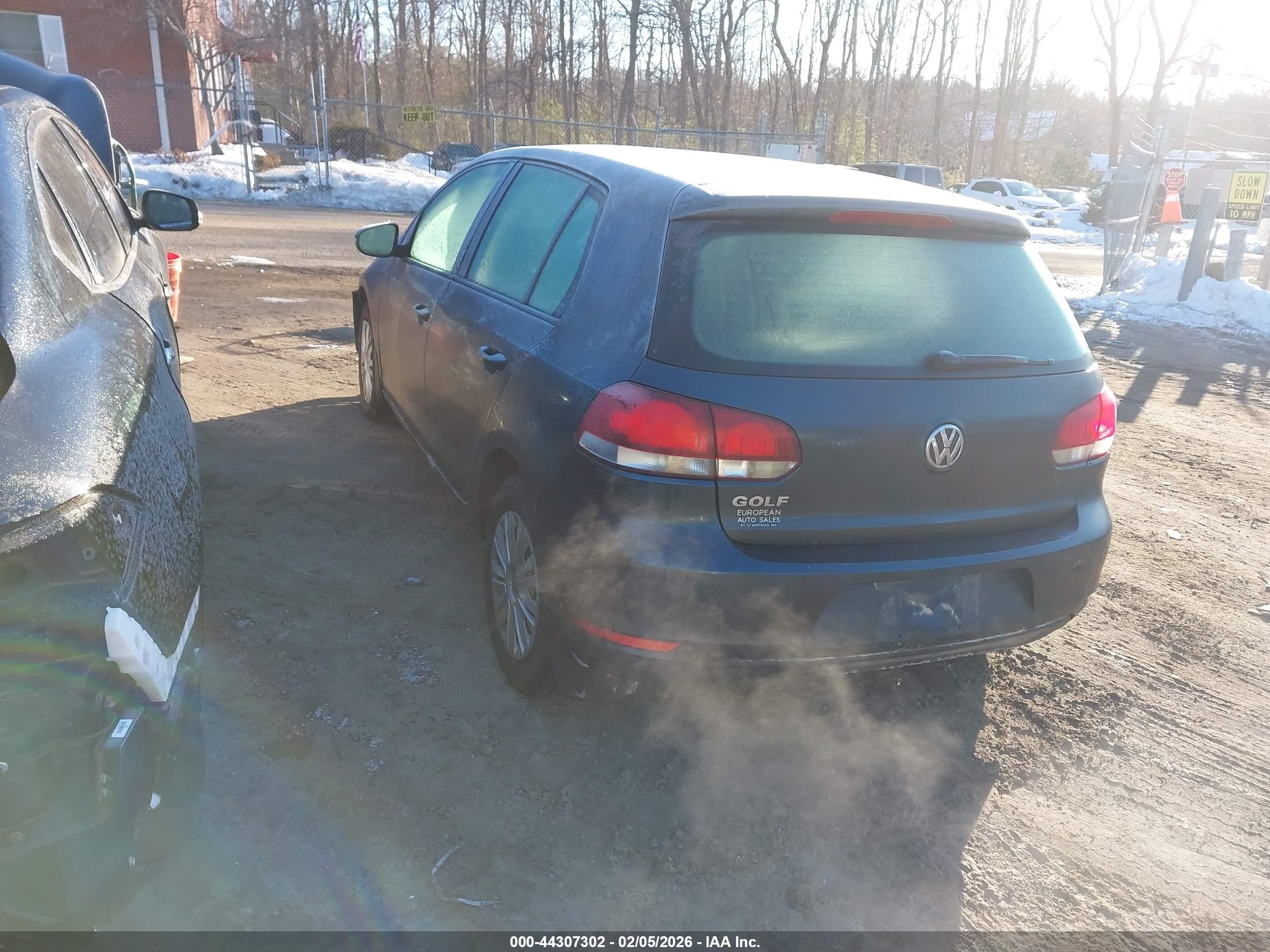 2010 Volkswagen Golf 4-door Blue vin: WVWDB7AJ7AW297584