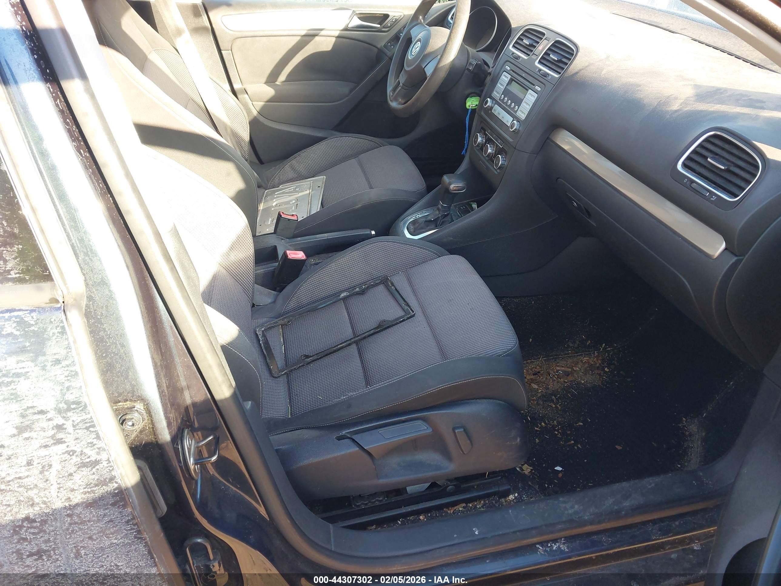 2010 Volkswagen Golf 4-door Blue vin: WVWDB7AJ7AW297584