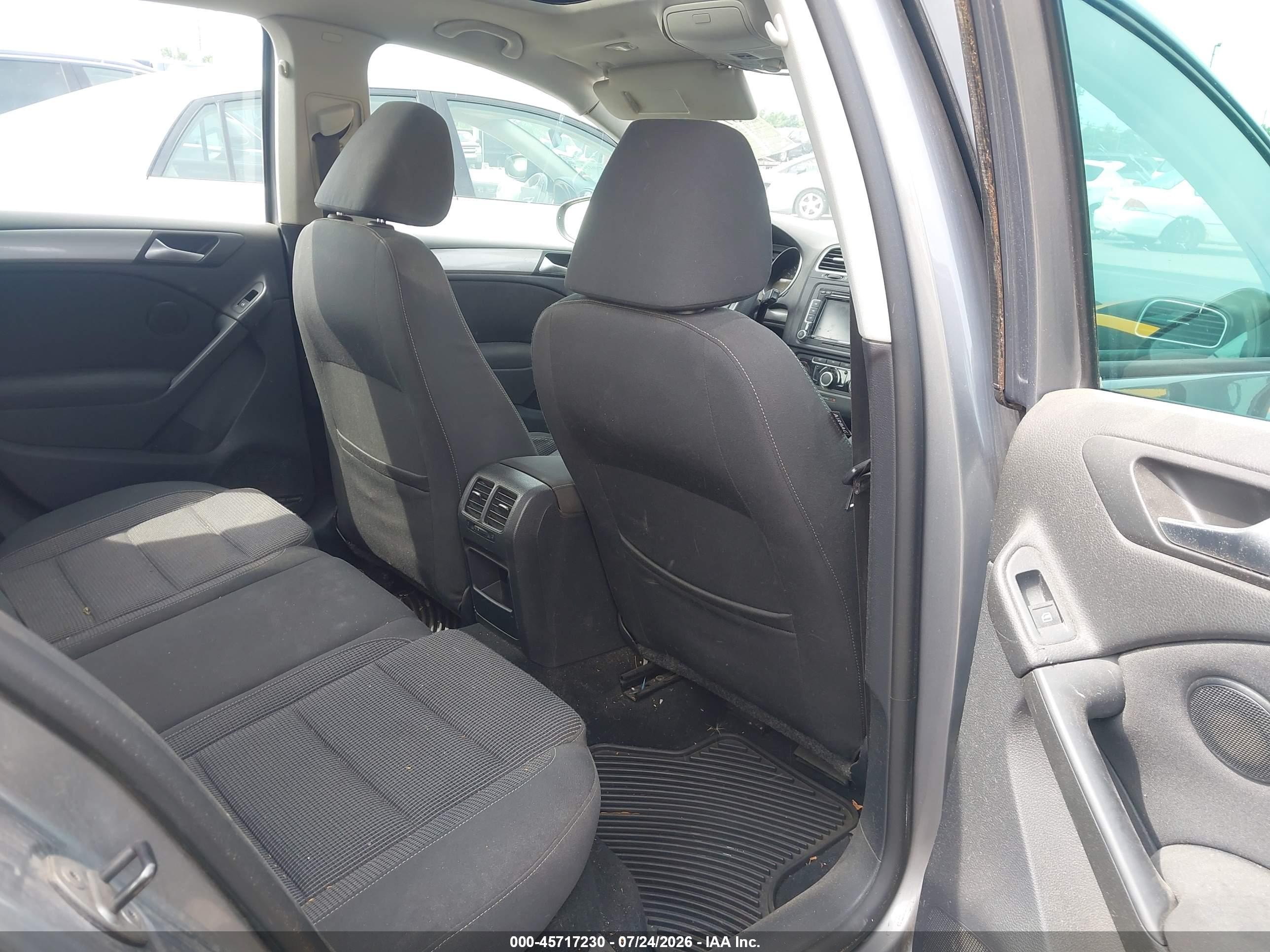 2012 Volkswagen Golf 2.5l 4-door Gray vin: WVWDB7AJ7CW249845