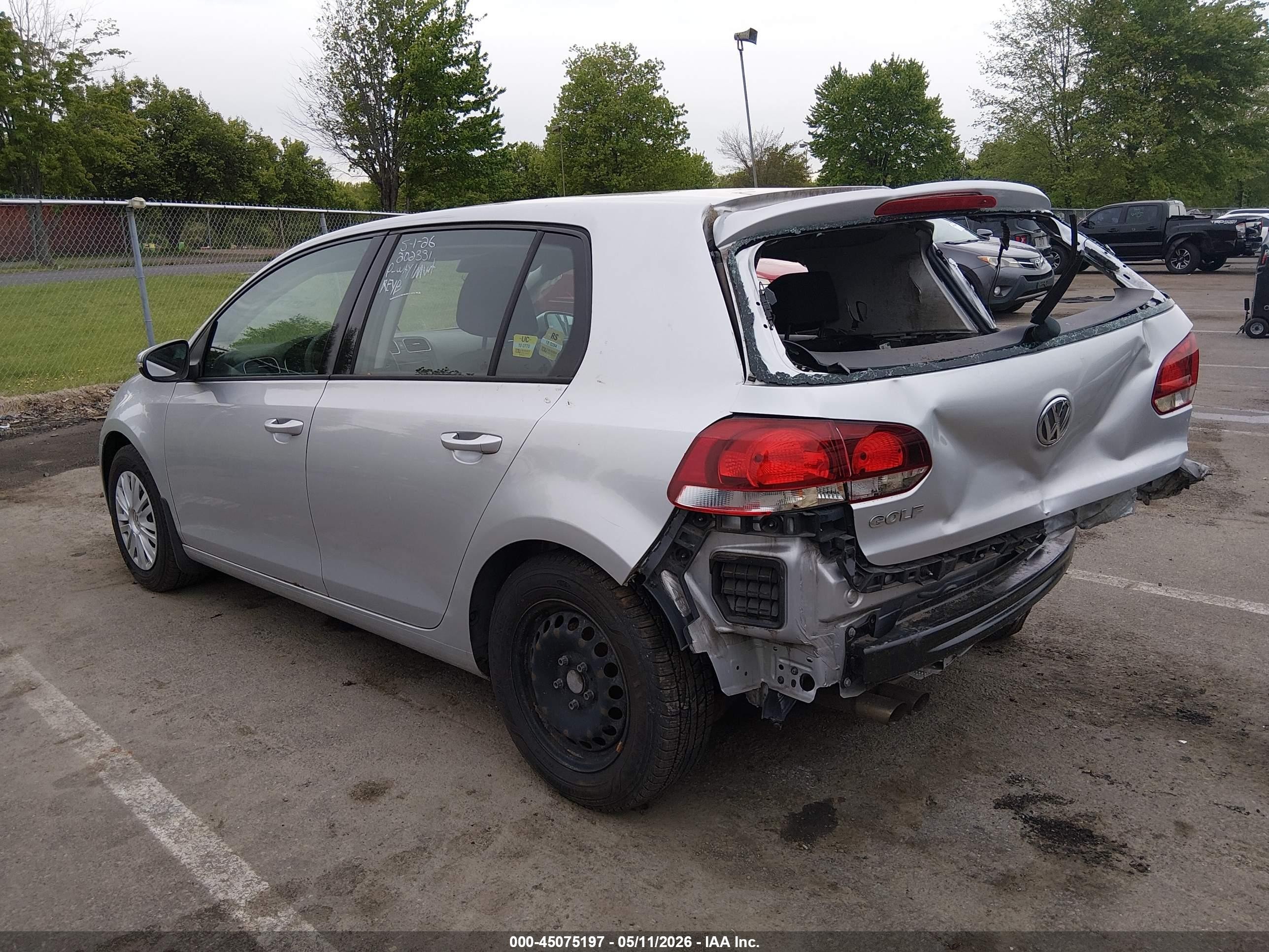 2014 Volkswagen Golf 2.5l Silver vin: WVWDB7AJ7EW004689
