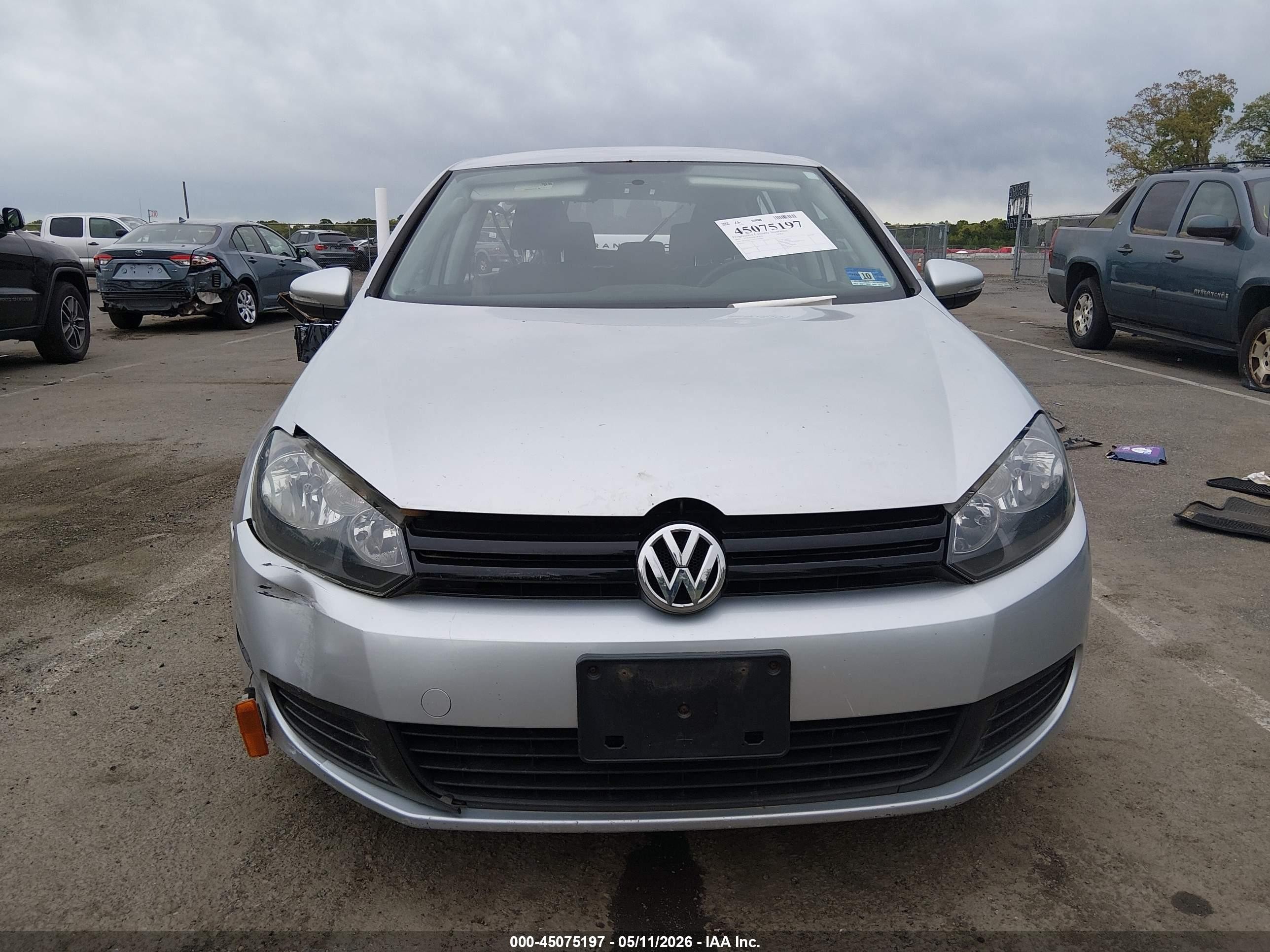 2014 Volkswagen Golf 2.5l Silver vin: WVWDB7AJ7EW004689