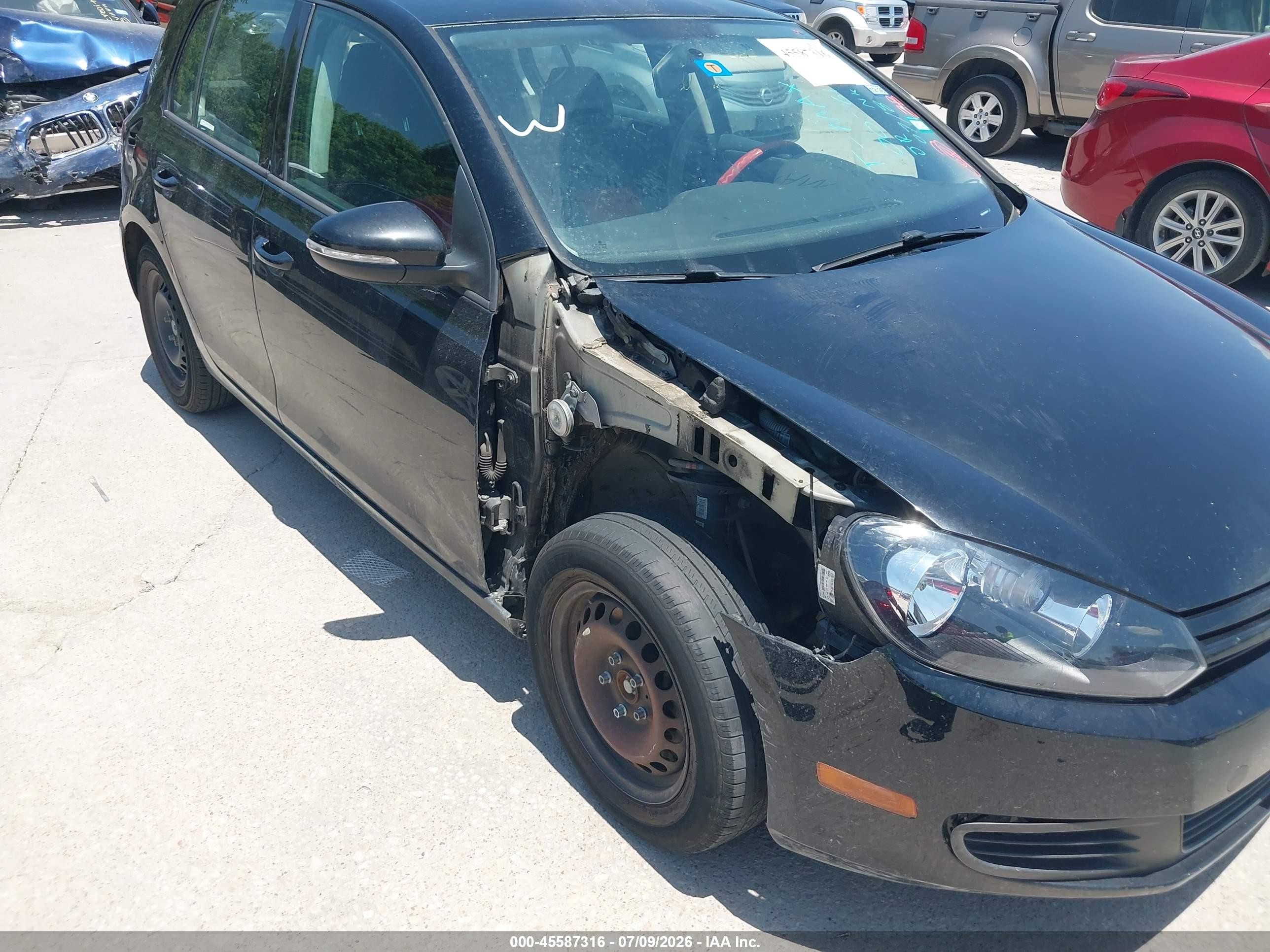 2014 Volkswagen Golf 2.5l (a6) (no Longer Orderable) Black vin: WVWDB7AJ7EW007611