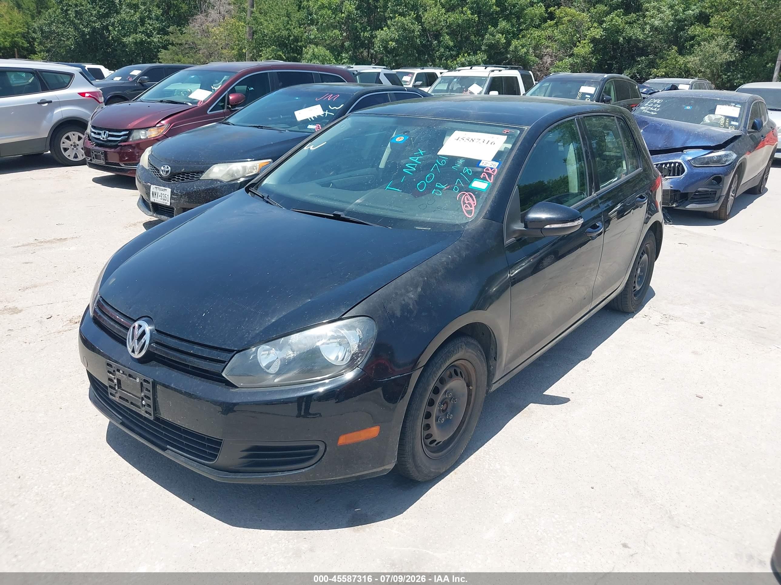 2014 Volkswagen Golf 2.5l (a6) (no Longer Orderable) Black vin: WVWDB7AJ7EW007611