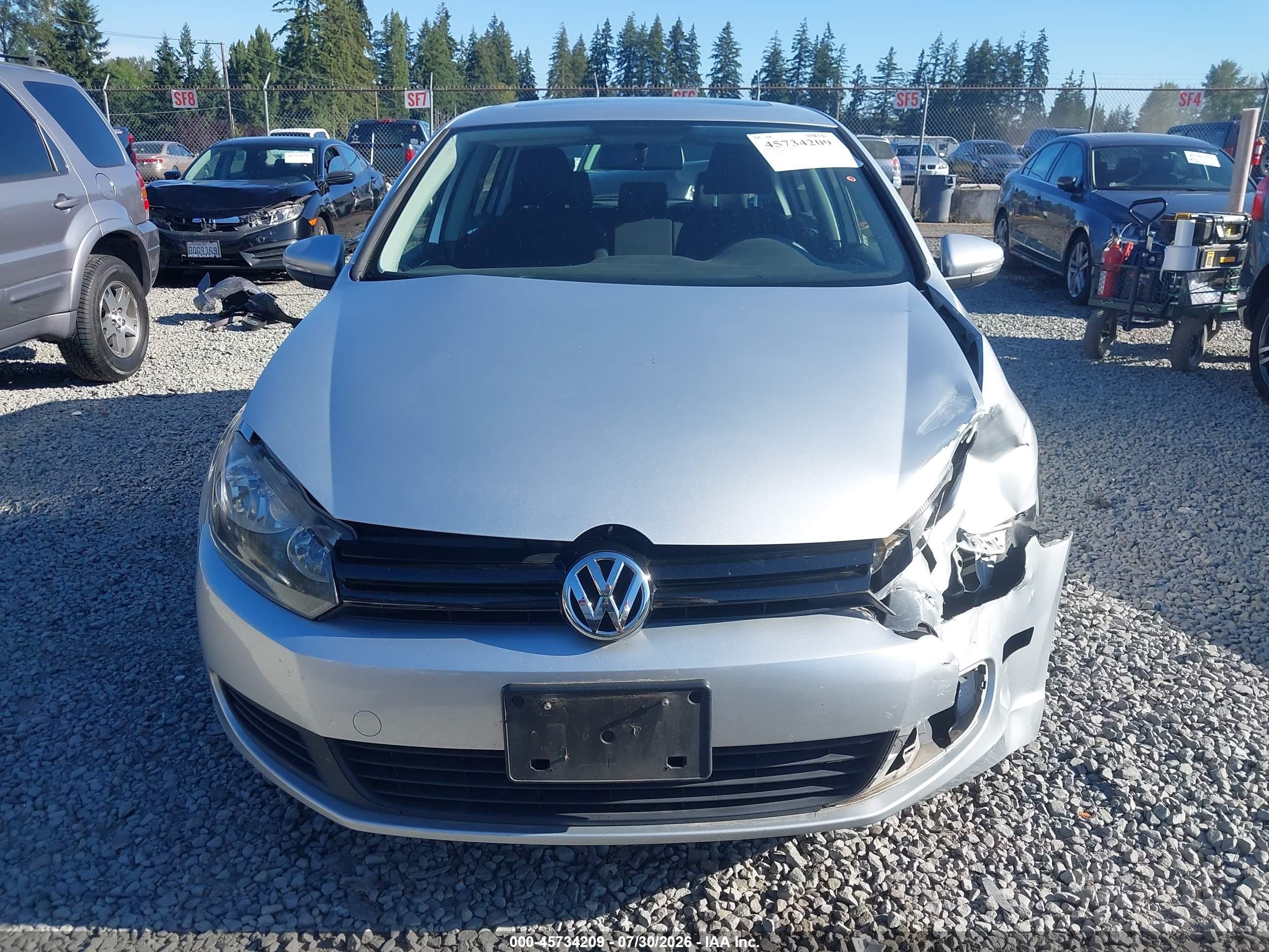 2011 Volkswagen Golf 2.5l 4-door Silver vin: WVWDB7AJ8BW100407