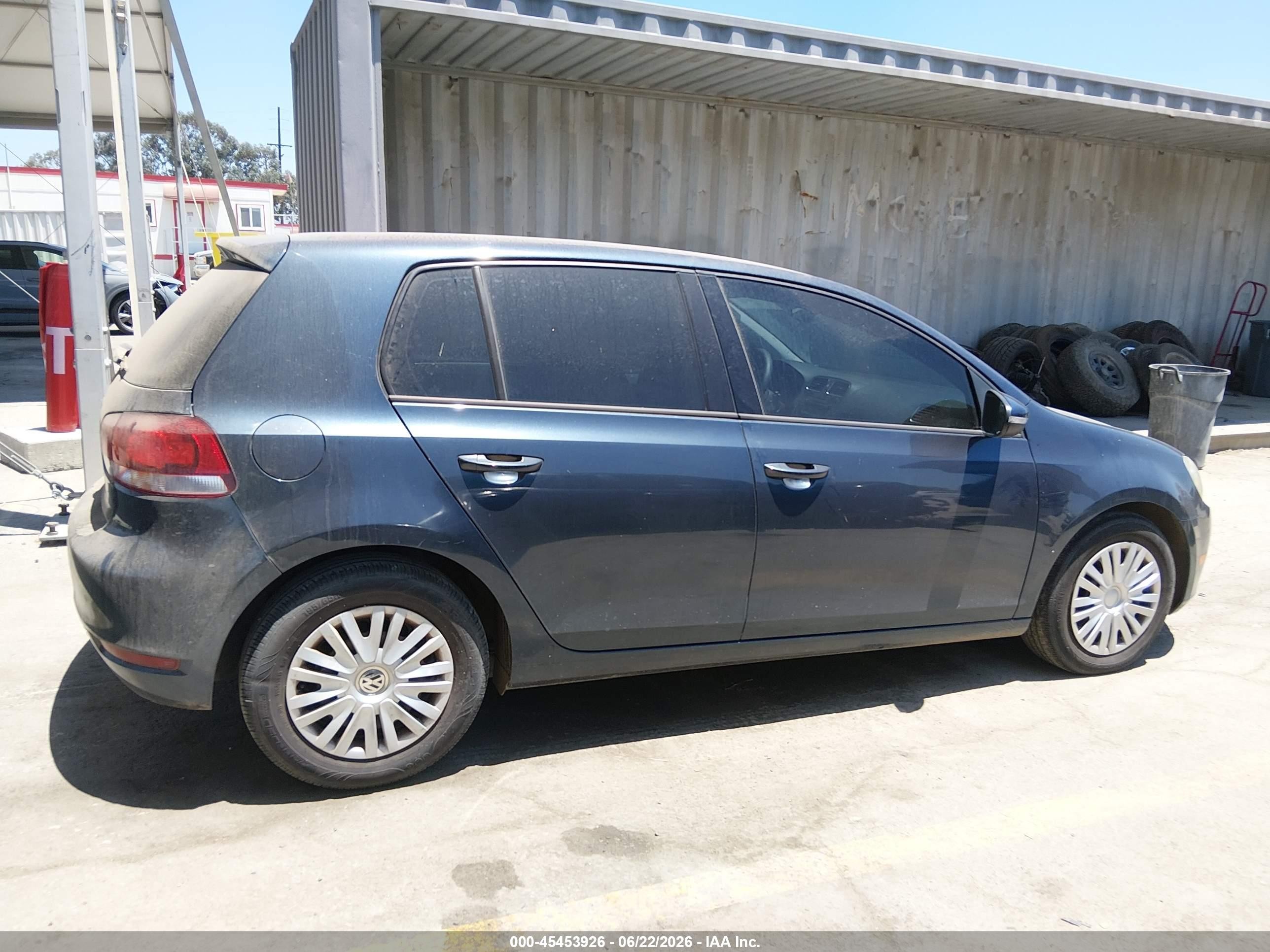 2012 Volkswagen Golf 2.5l 4-door Dark Blue vin: WVWDB7AJ8CW229975