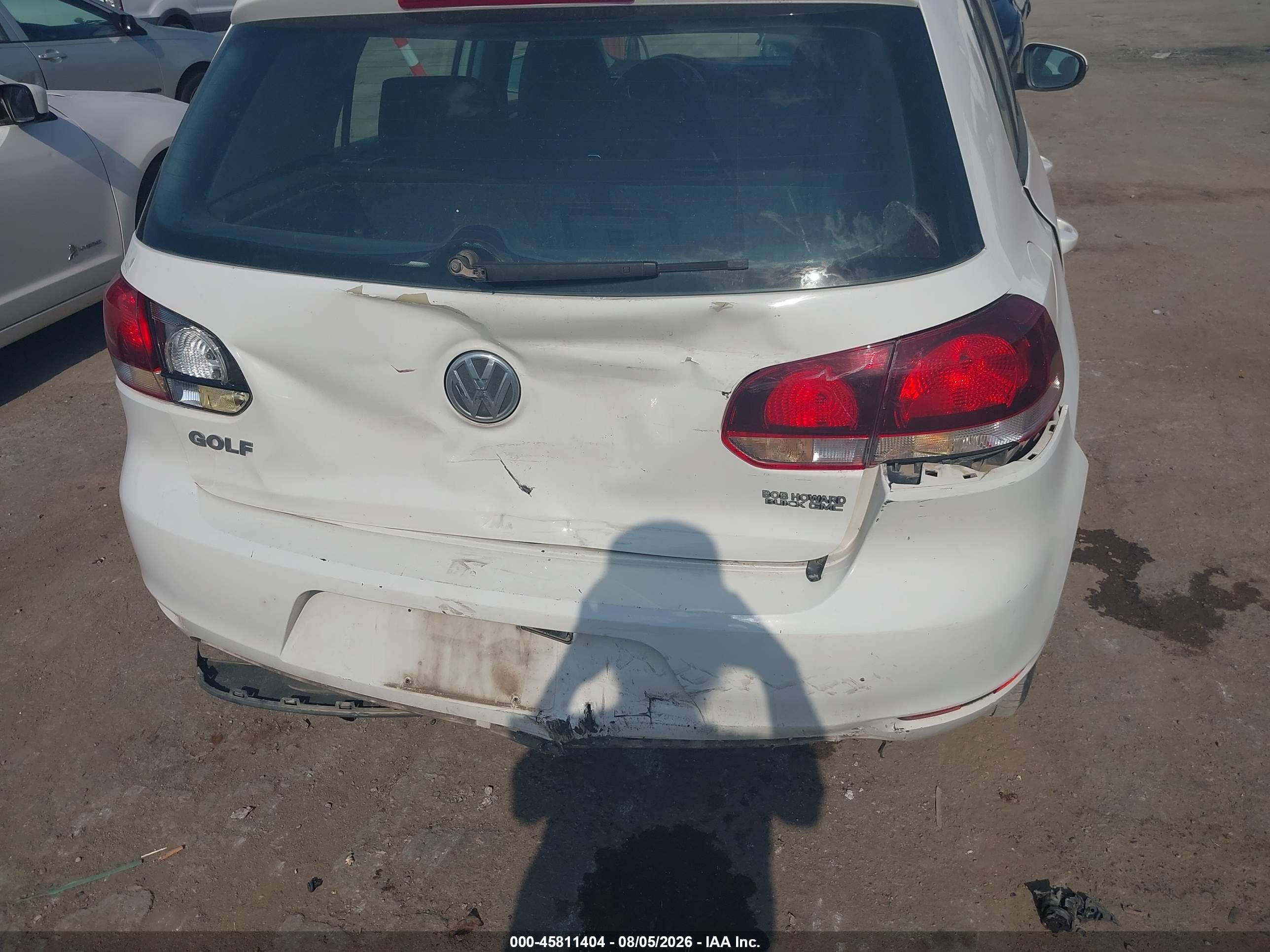 2012 Volkswagen Golf 2.5l 4-door White vin: WVWDB7AJ8CW259378
