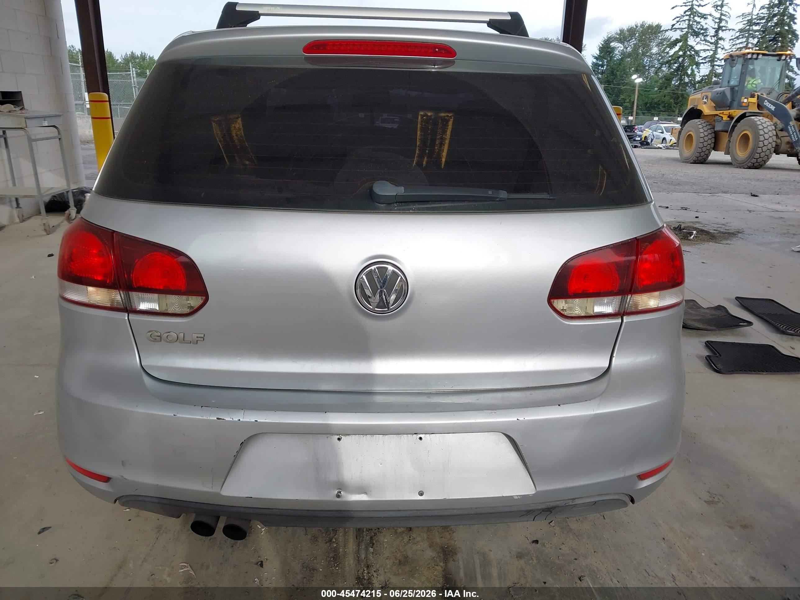 2012 Volkswagen Golf 2.5l 4-door Silver vin: WVWDB7AJ8CW272924