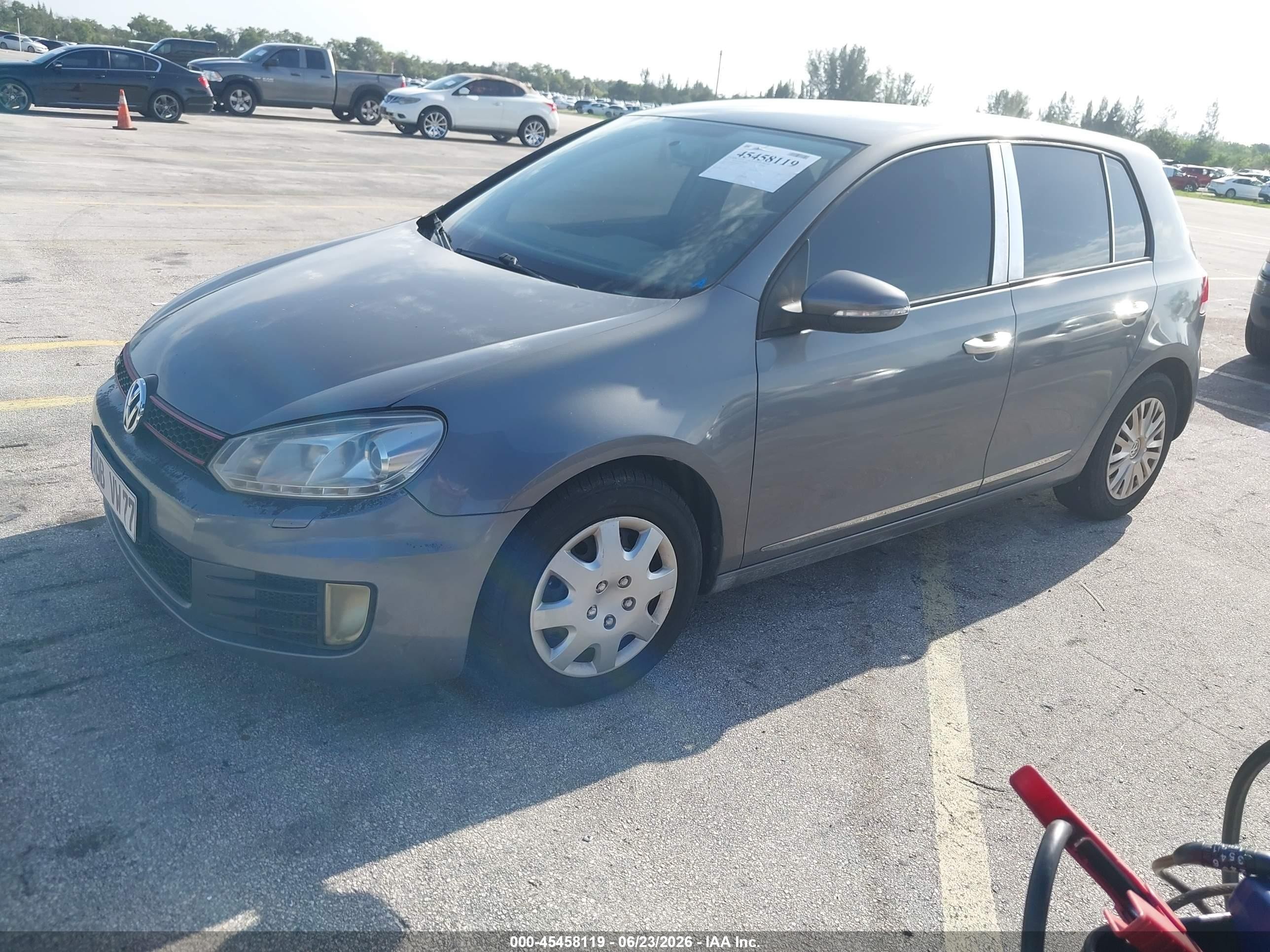 2013 Volkswagen Golf 2.5l 4-door Gray vin: WVWDB7AJ8DW091307