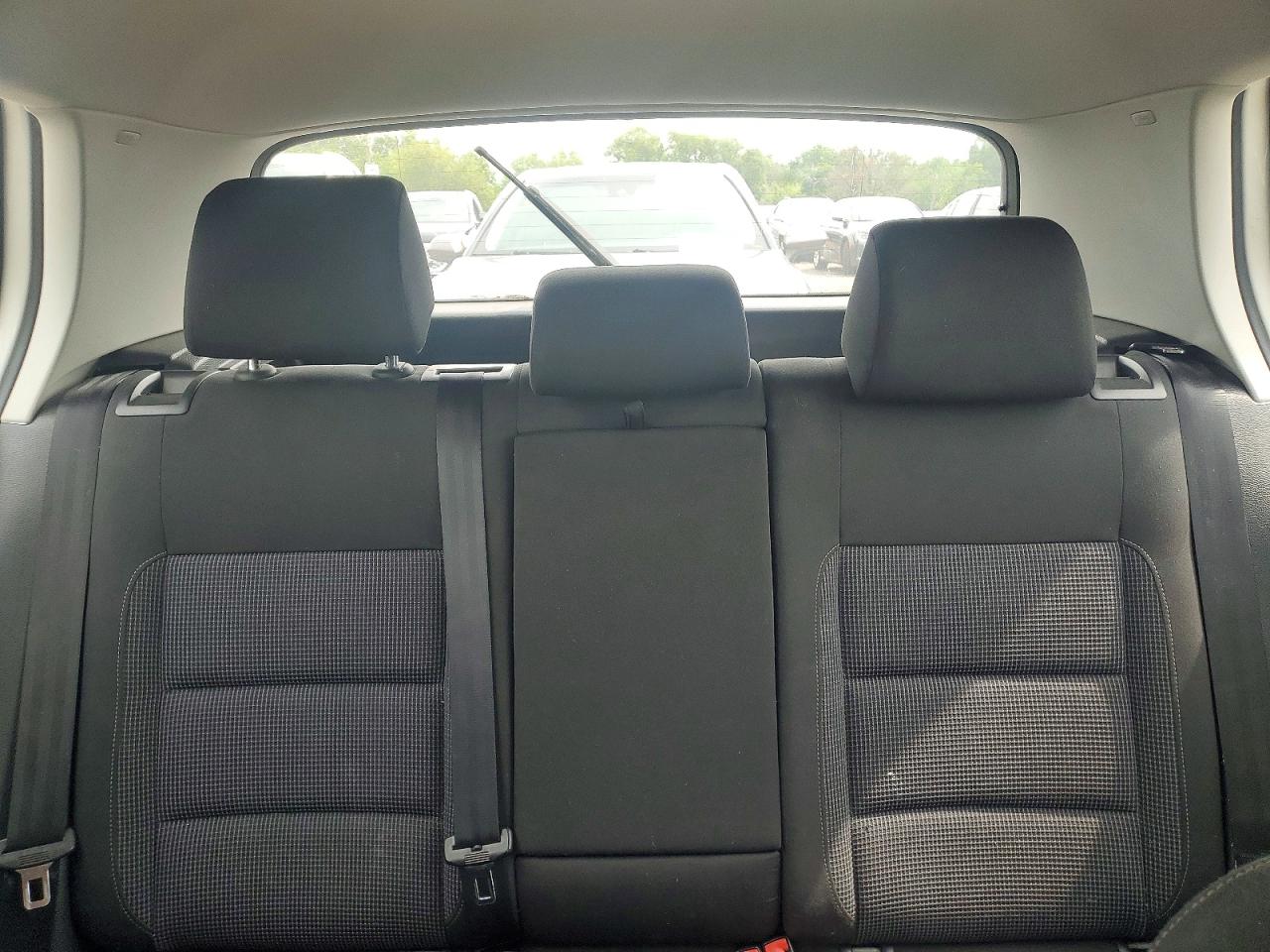2013 Volkswagen Golf White vin: WVWDB7AJ8DW127464