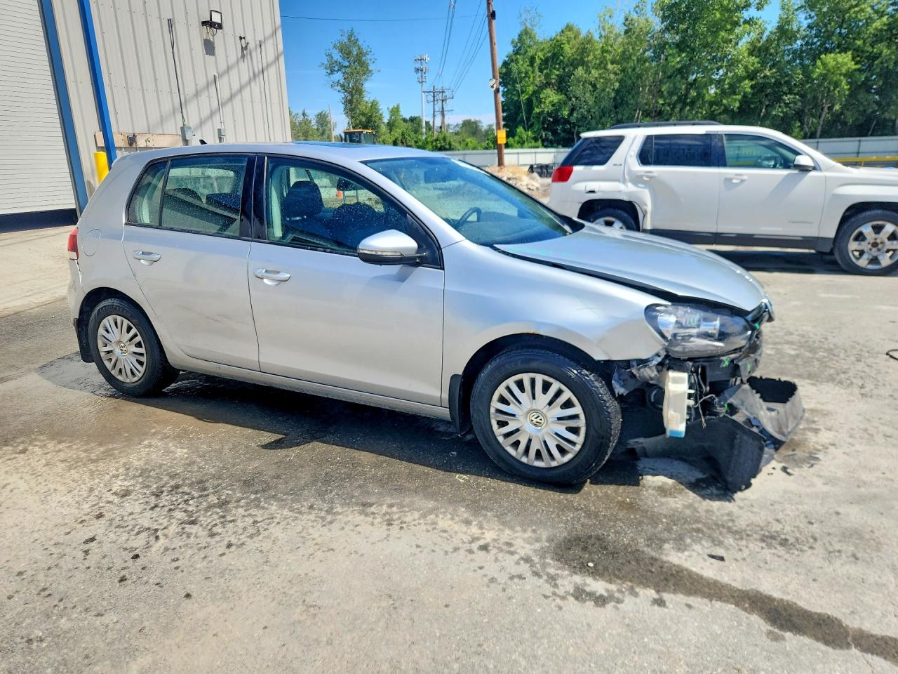 2014 Volkswagen Golf Серебряный vin: WVWDB7AJ8EW004829
