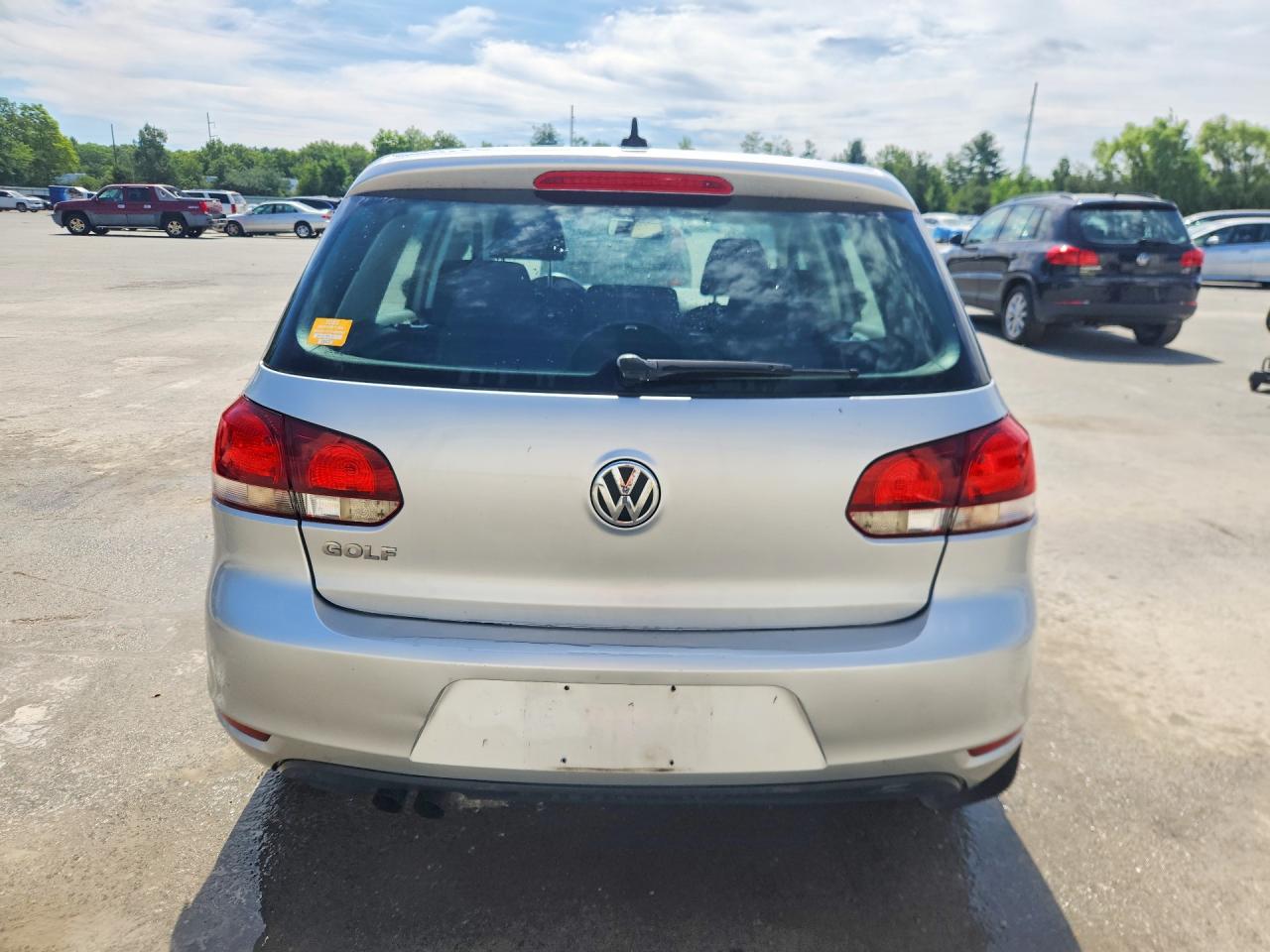 2014 Volkswagen Golf Серебряный vin: WVWDB7AJ8EW004829