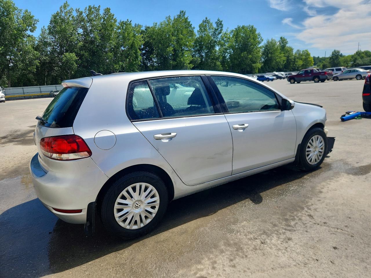 2014 Volkswagen Golf Серебряный vin: WVWDB7AJ8EW004829
