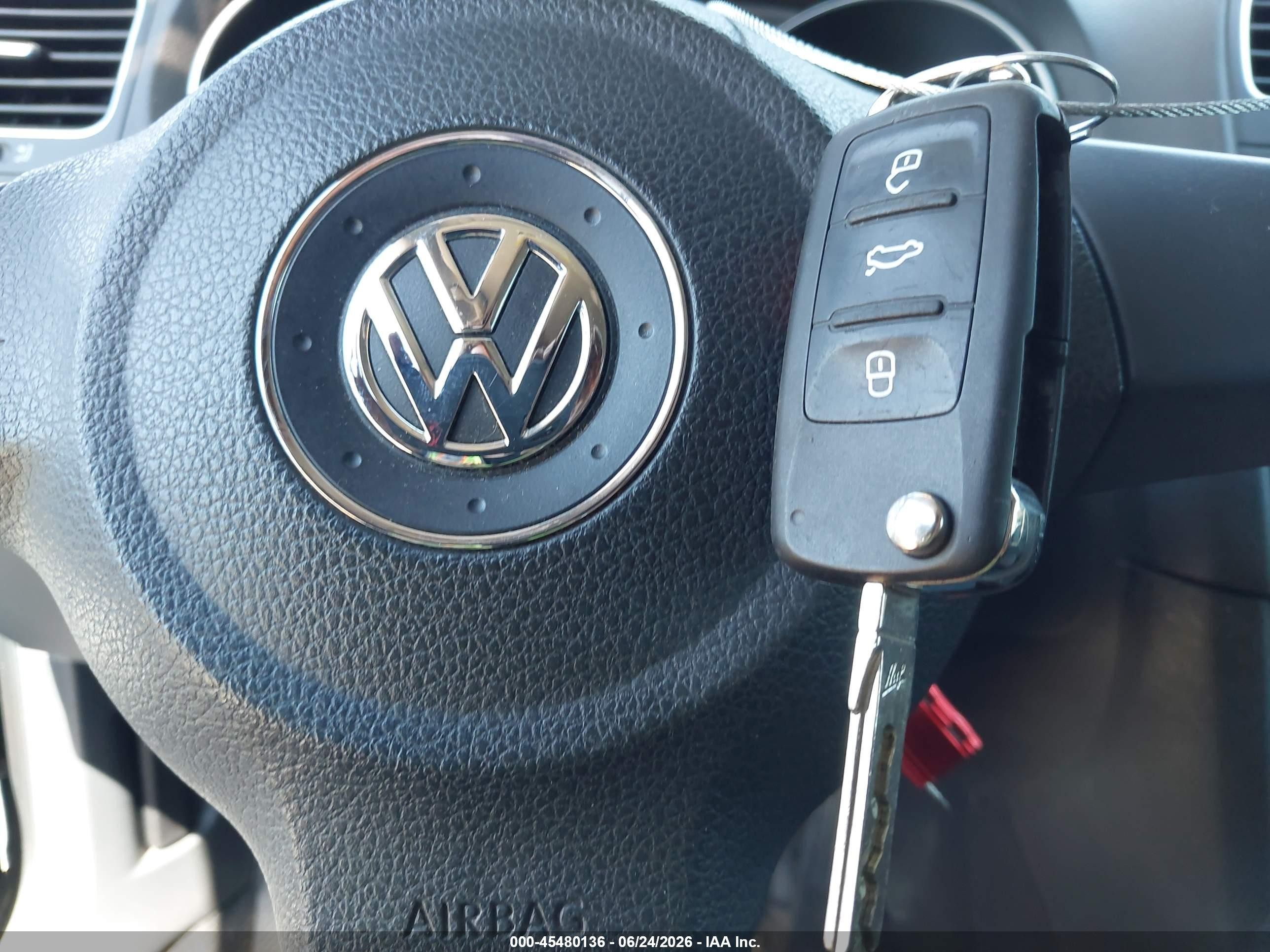 2012 Volkswagen Golf 2.5l 4-door Dark Blue vin: WVWDB7AJ9CW197165