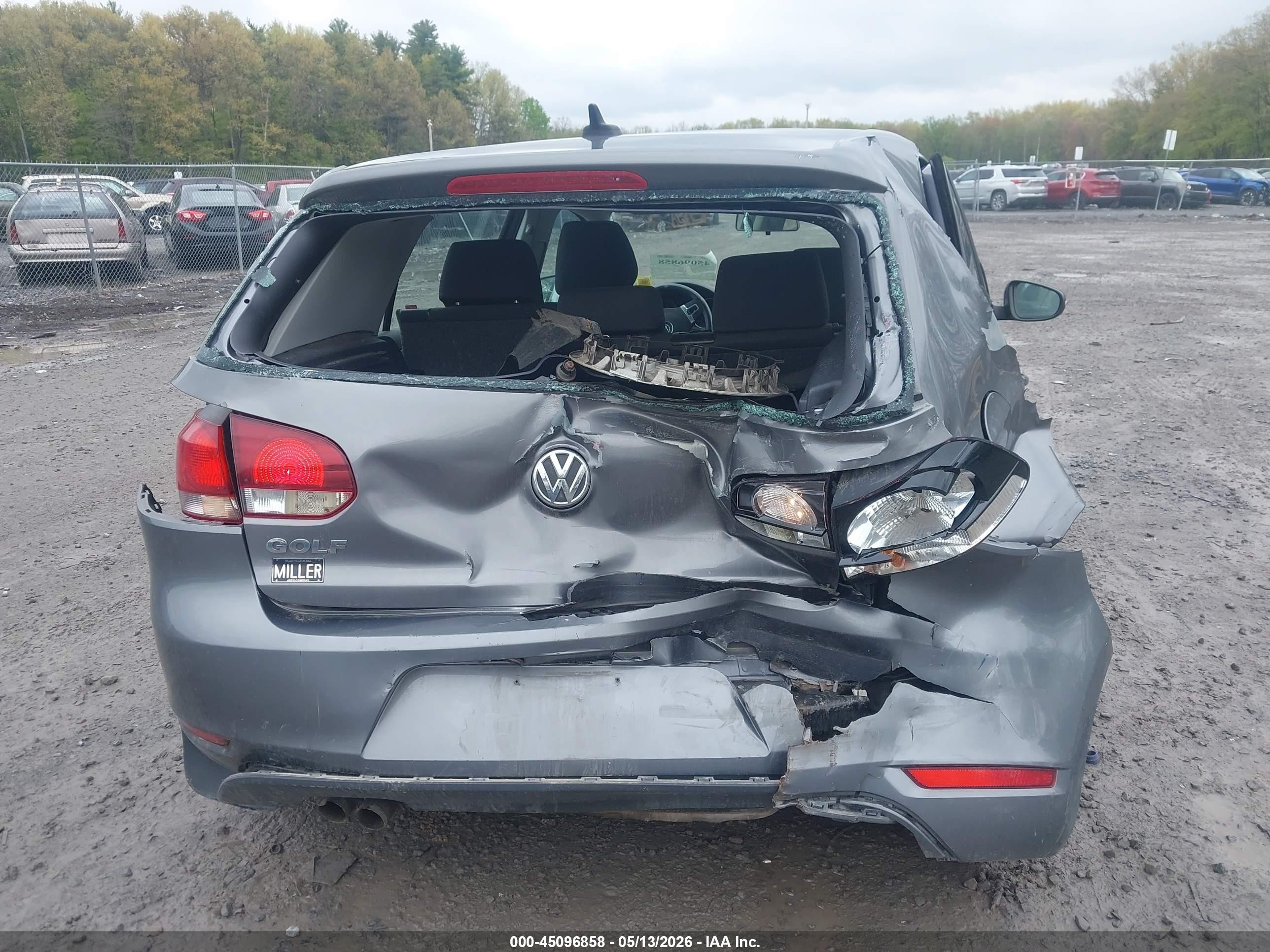 2013 Volkswagen Golf 2.5l 4-door Gray vin: WVWDB7AJ9DW134438