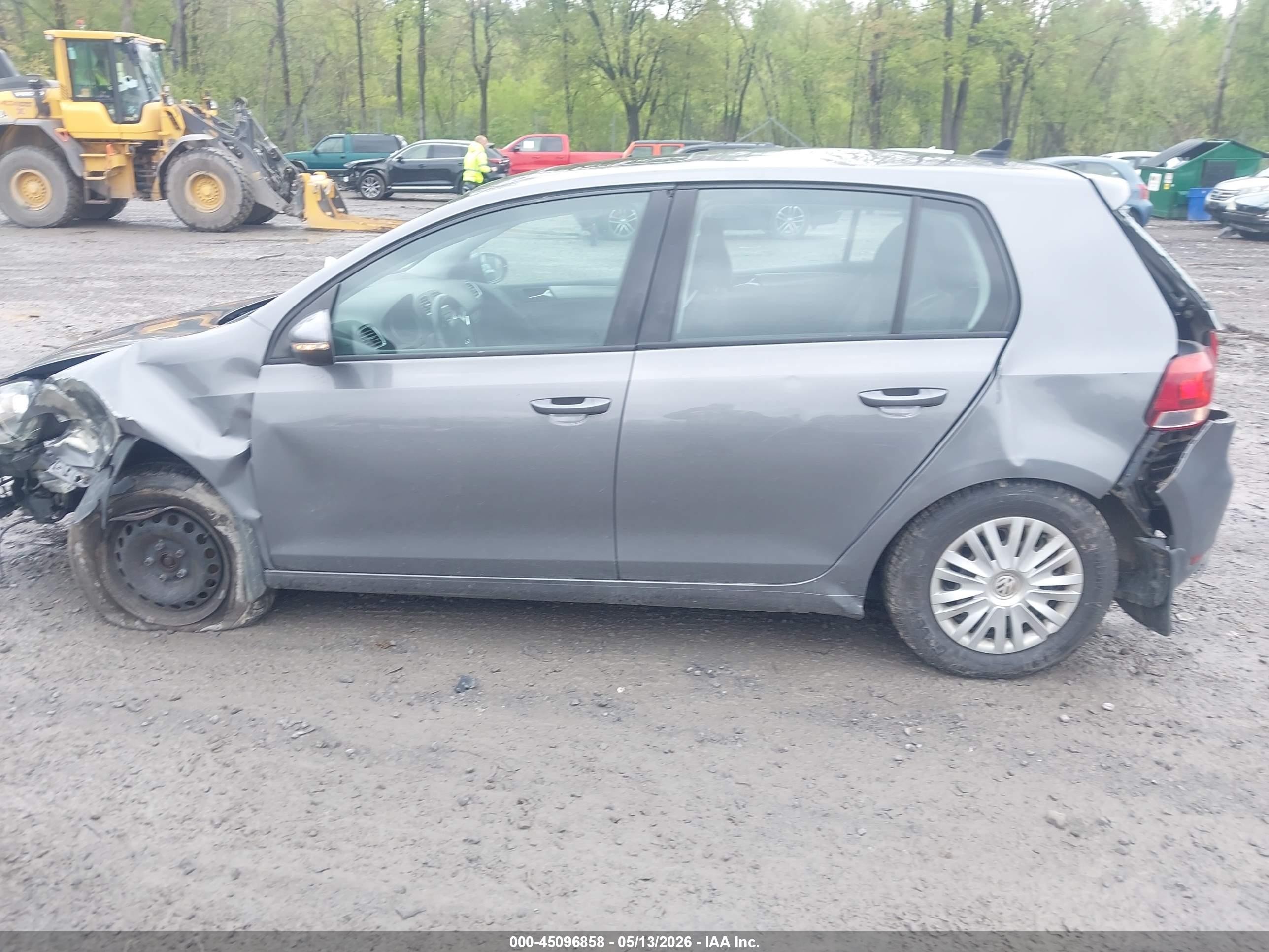 2013 Volkswagen Golf 2.5l 4-door Gray vin: WVWDB7AJ9DW134438