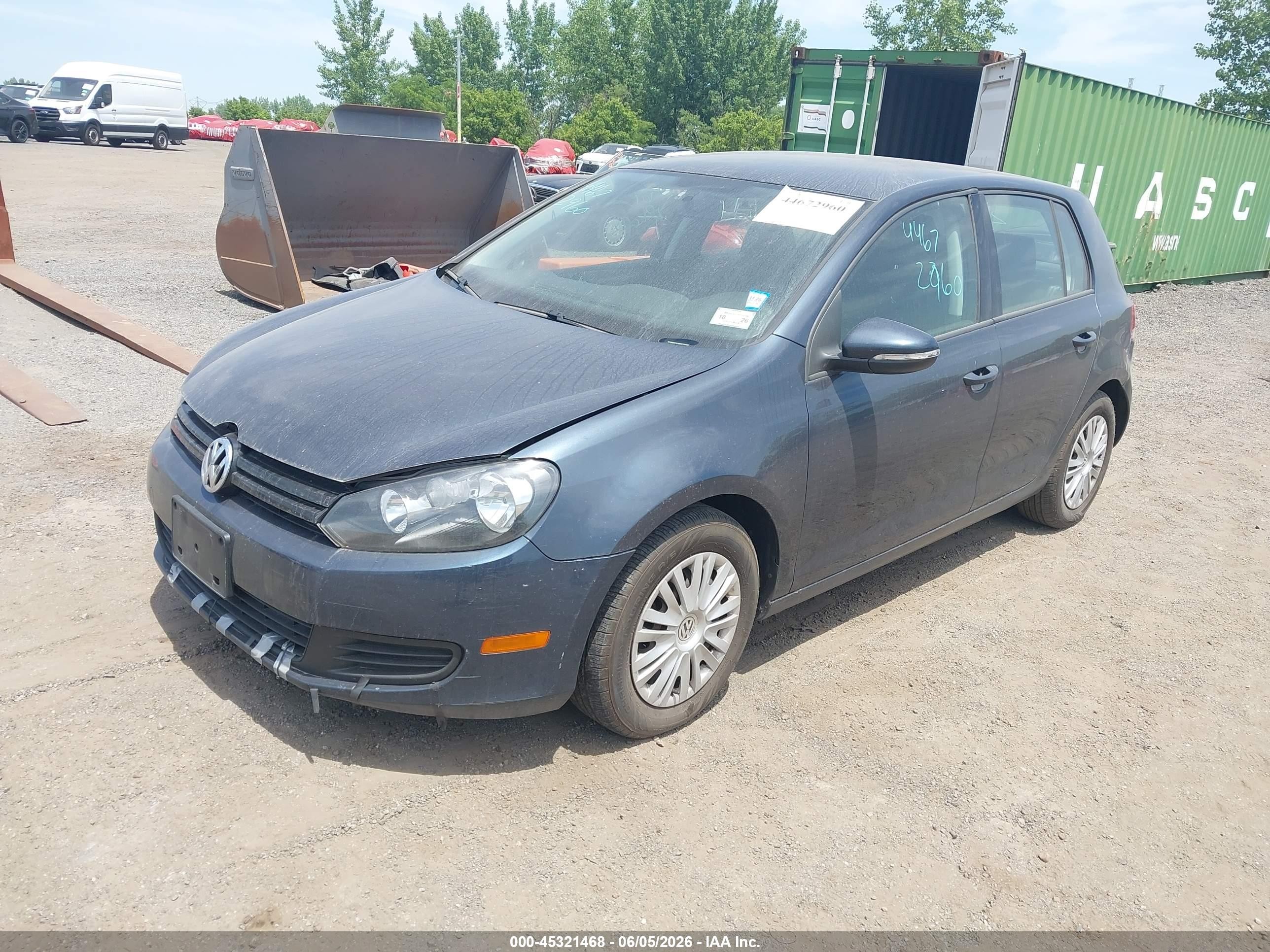 2013 Volkswagen Golf 2.5l 4-door Серый vin: WVWDB7AJ9DW135508