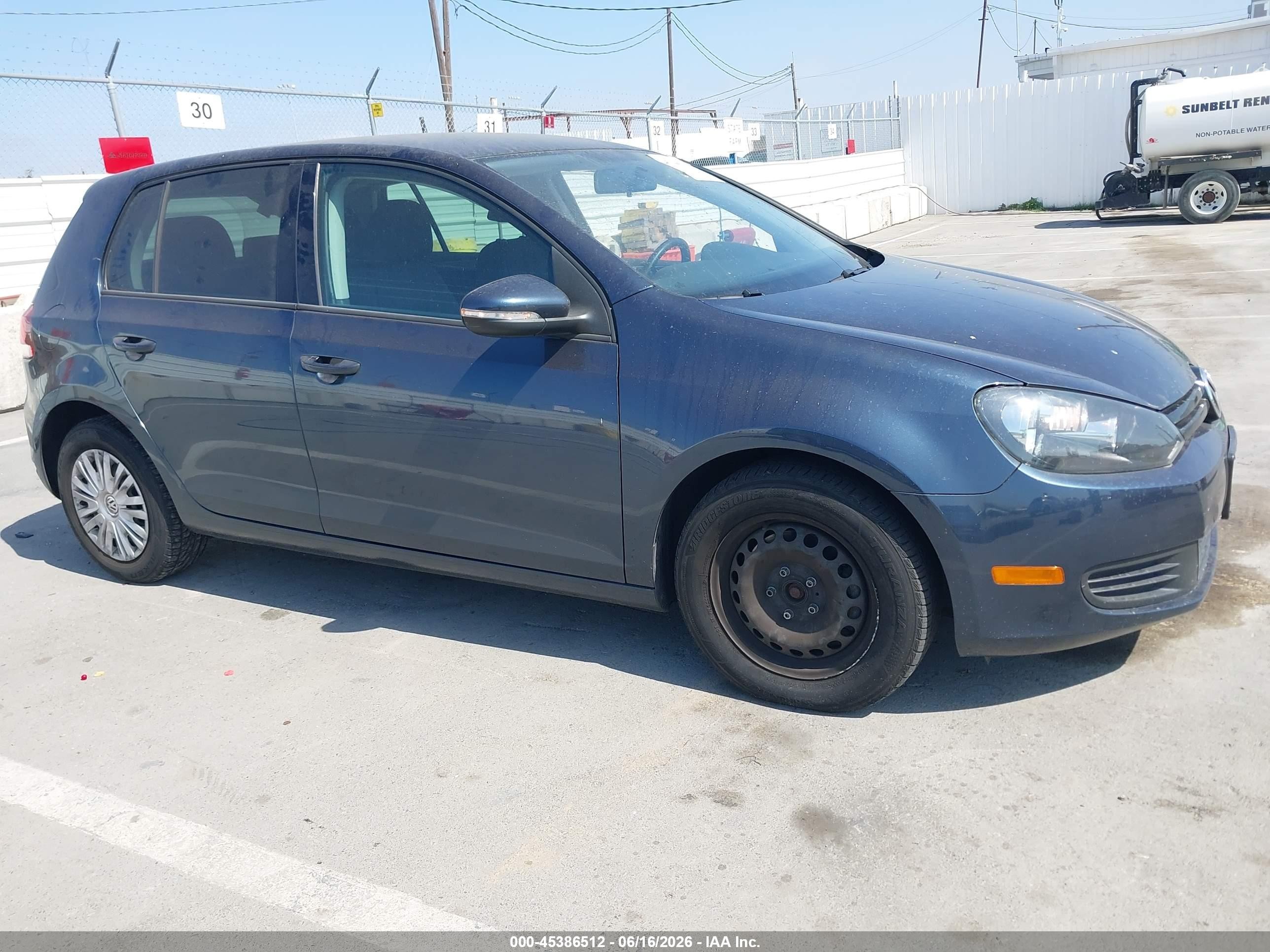2014 Volkswagen Golf 2.5l Gray vin: WVWDB7AJ9EW008372