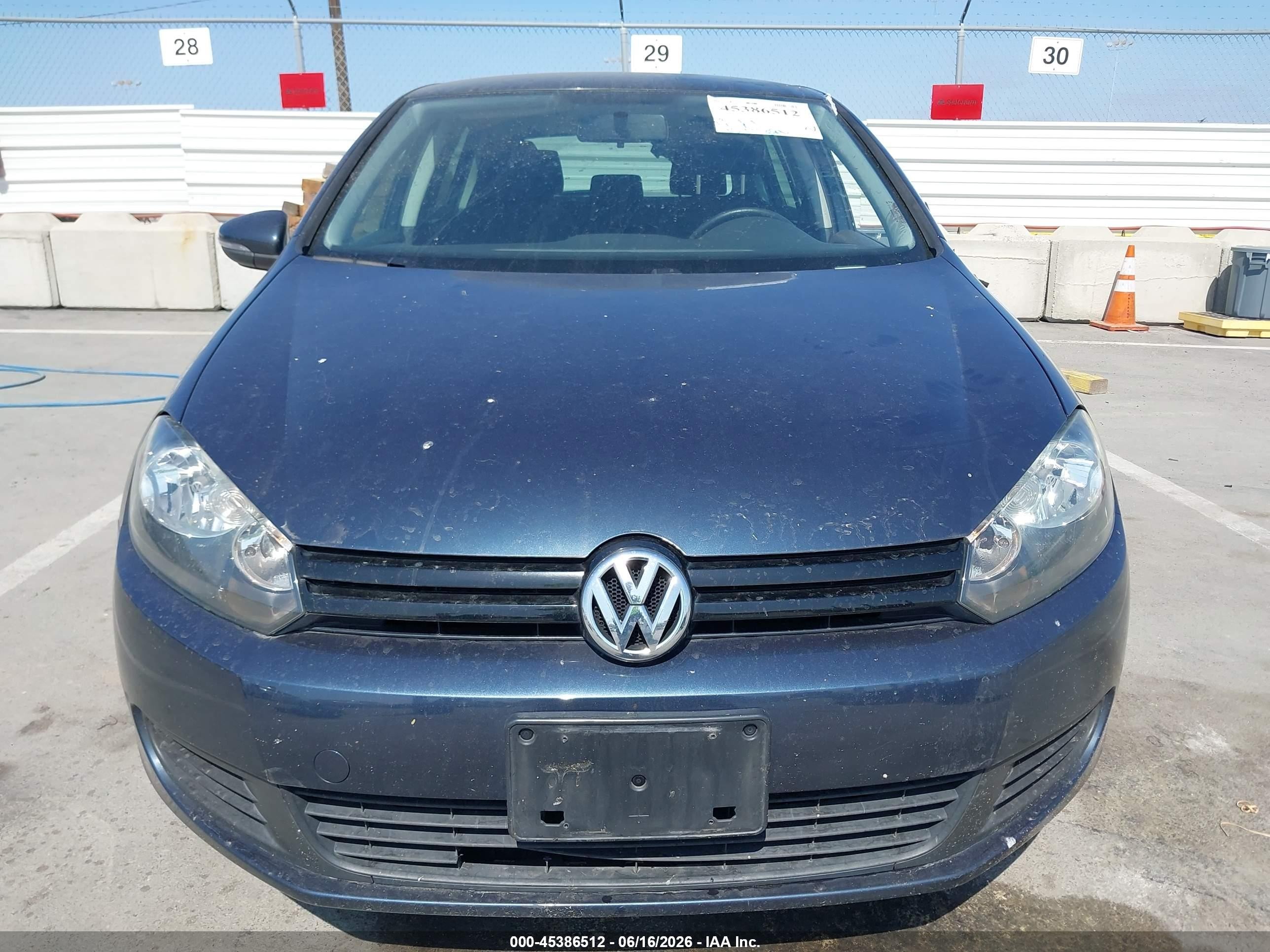 2014 Volkswagen Golf 2.5l Gray vin: WVWDB7AJ9EW008372