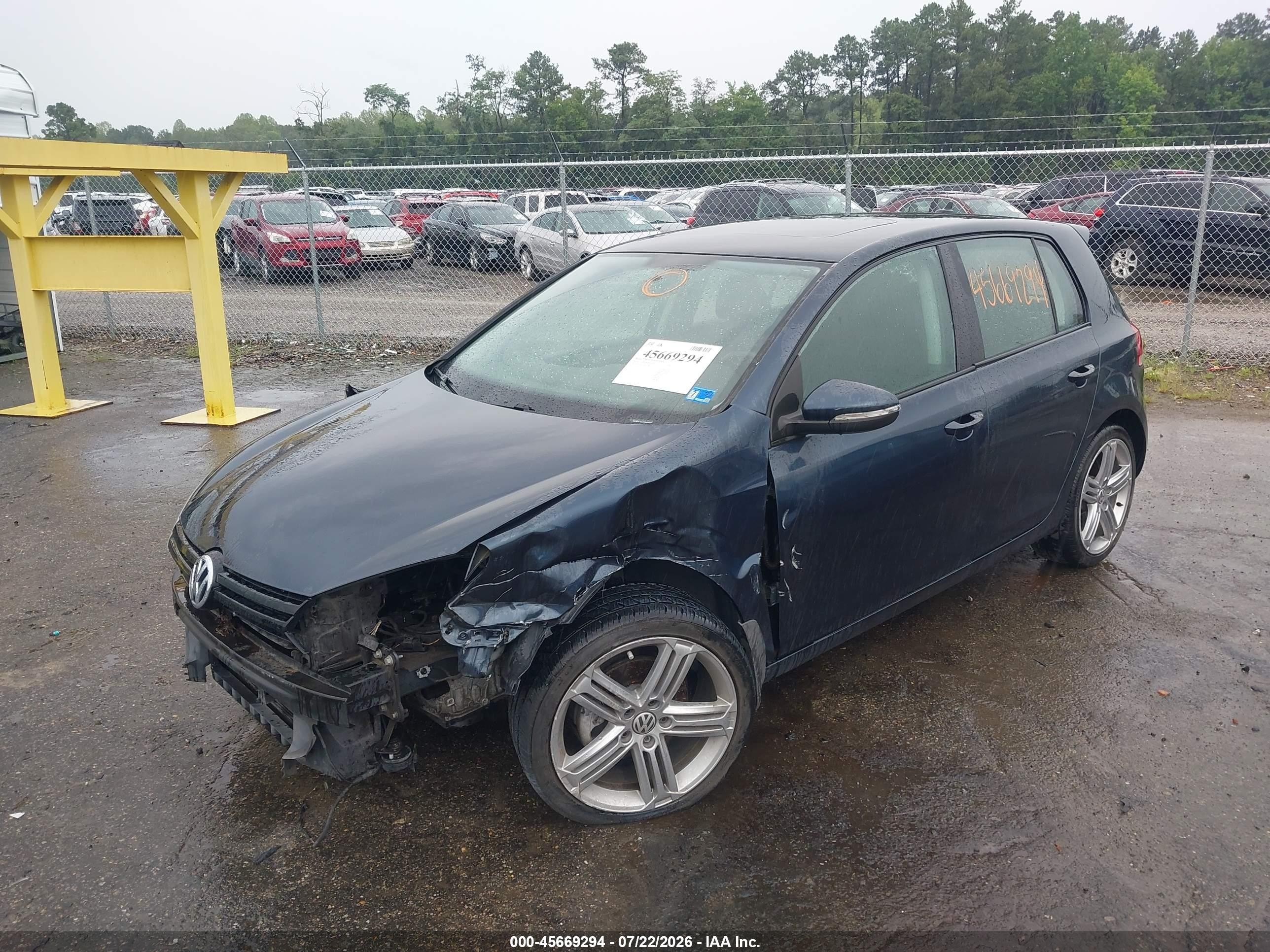 2014 Volkswagen Golf 2.5l Blue vin: WVWDB7AJ9EW008551