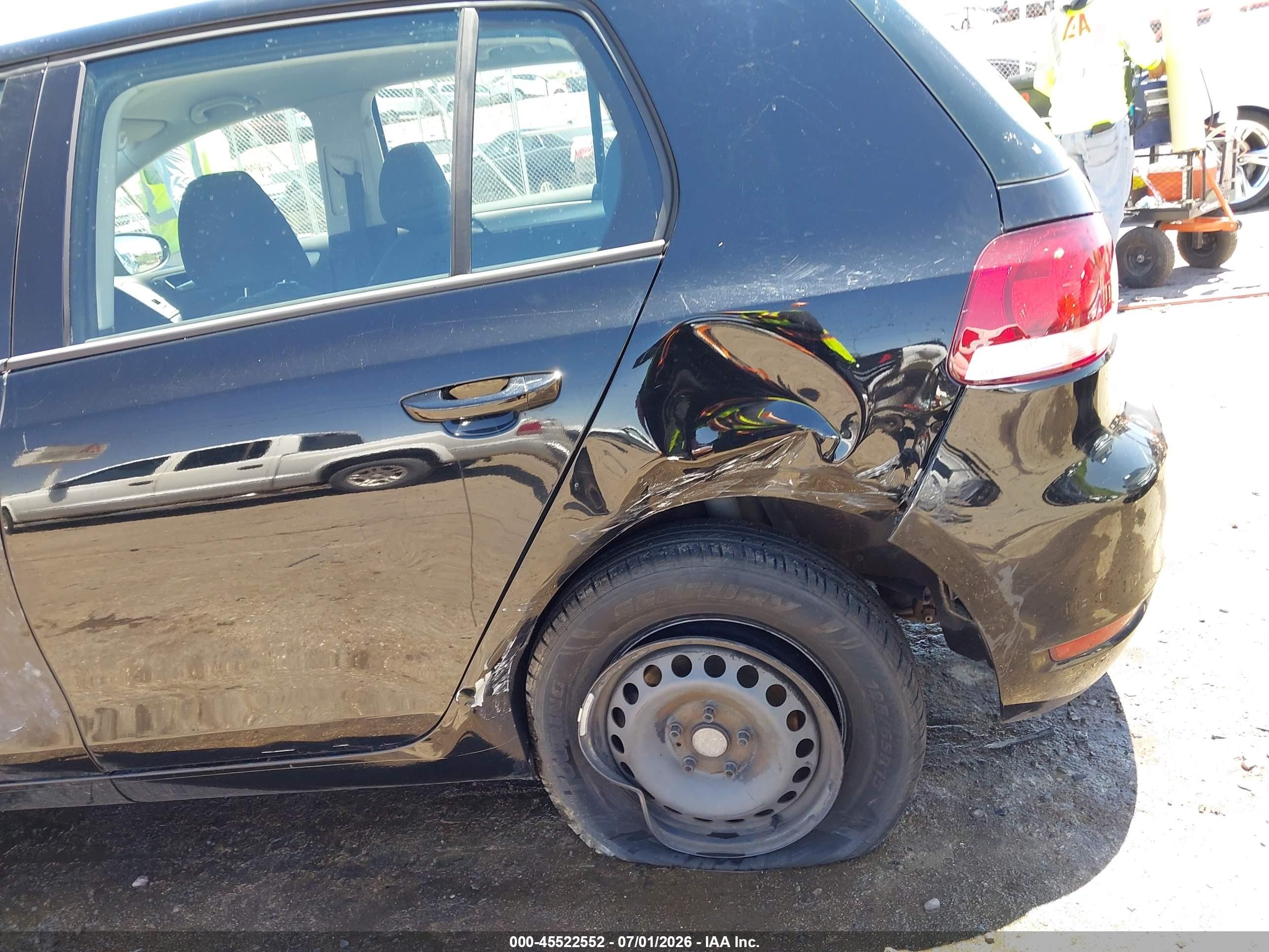 2014 Volkswagen Golf 2.5l (a6) (no Longer Orderable) Black vin: WVWDB7AJXEW010986