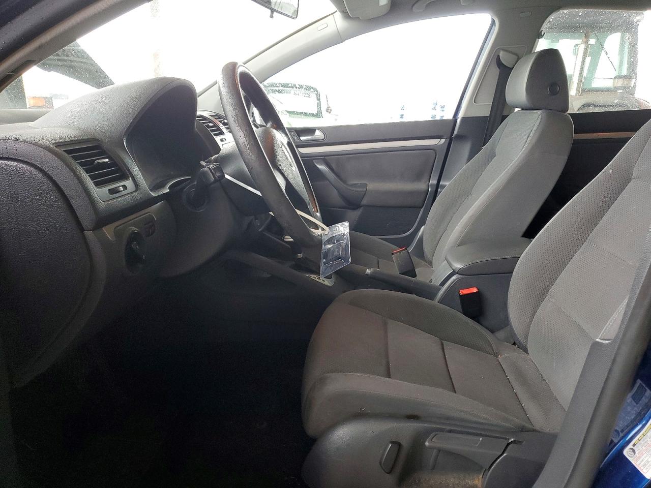 2008 Volkswagen Rabbit Синий vin: WVWDB91K78W154147