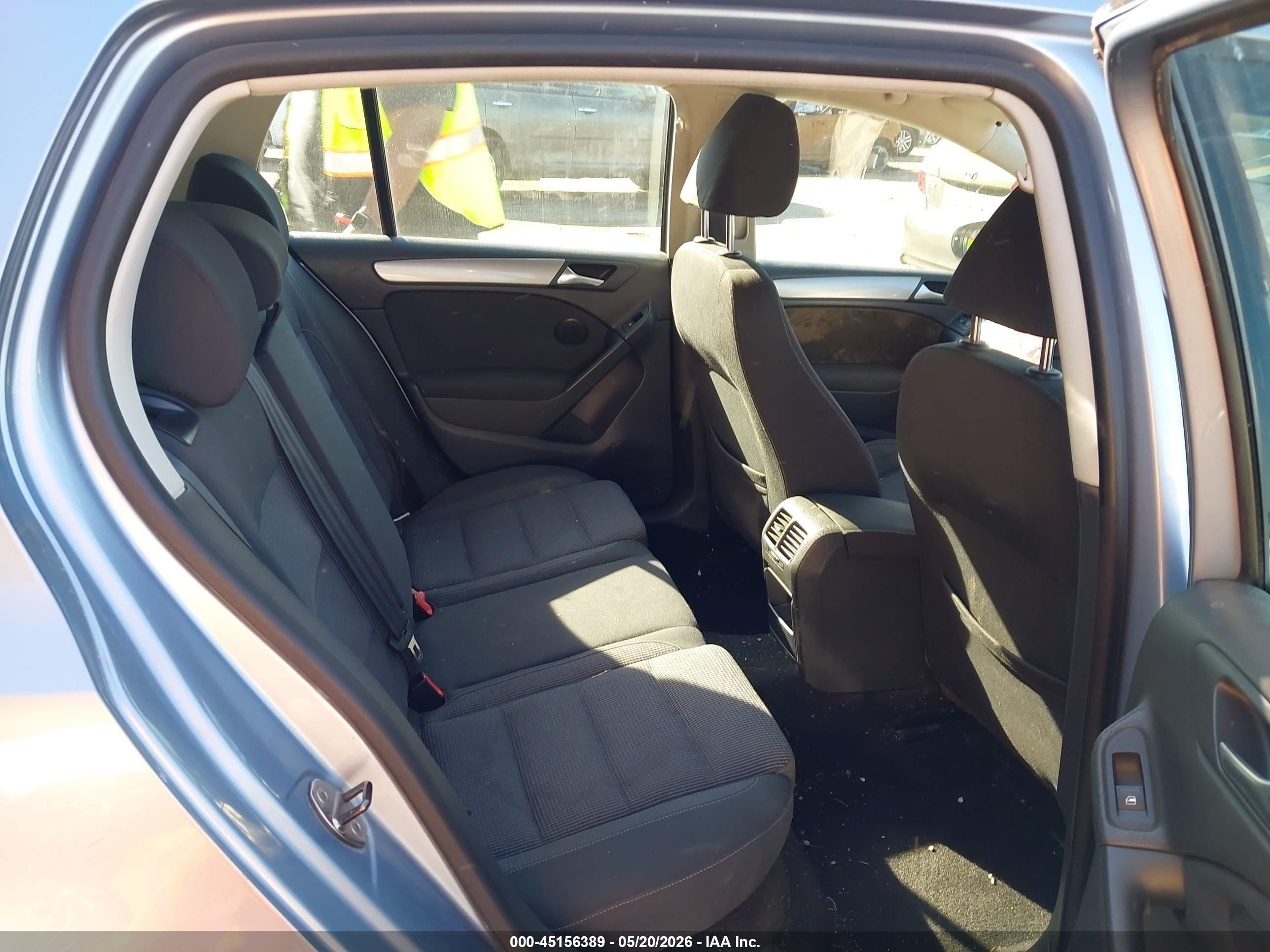 2011 Volkswagen Golf Tdi 4-door Silver vin: WVWDM7AJ0BW153709