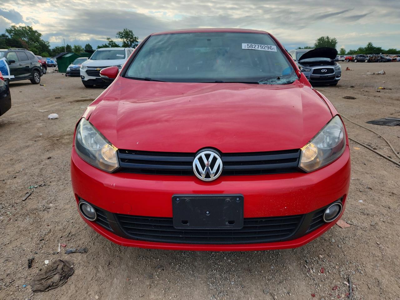2013 Volkswagen Golf Red vin: WVWDM7AJ0DW106490