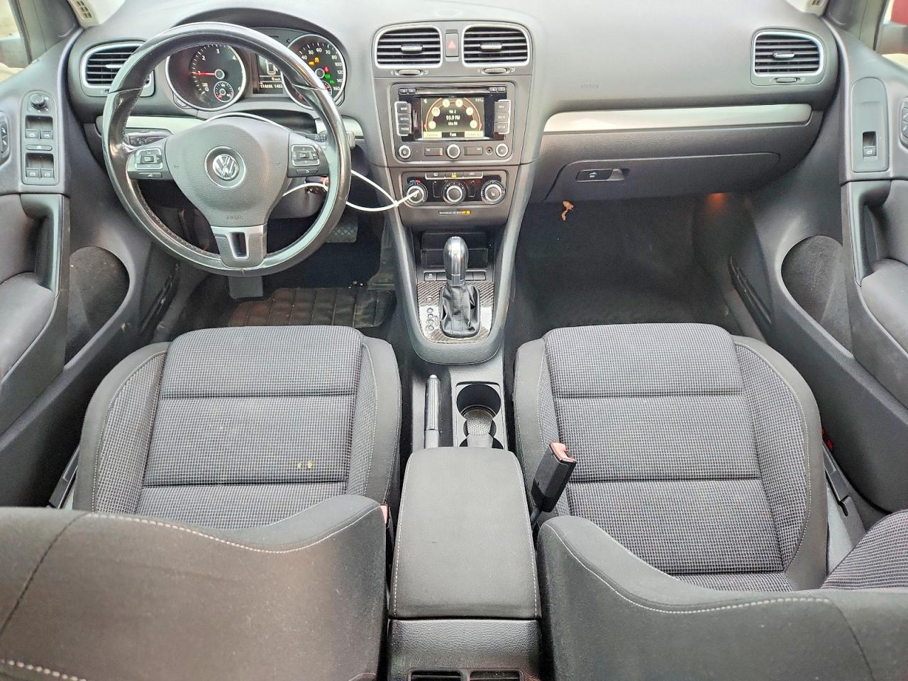 2013 Volkswagen Golf Red vin: WVWDM7AJ0DW106490