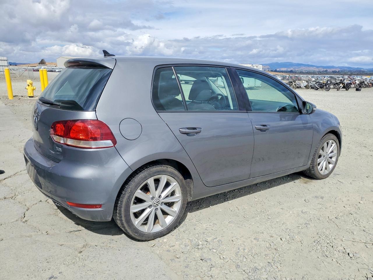 2014 Volkswagen Golf Gray vin: WVWDM7AJ0EW003569