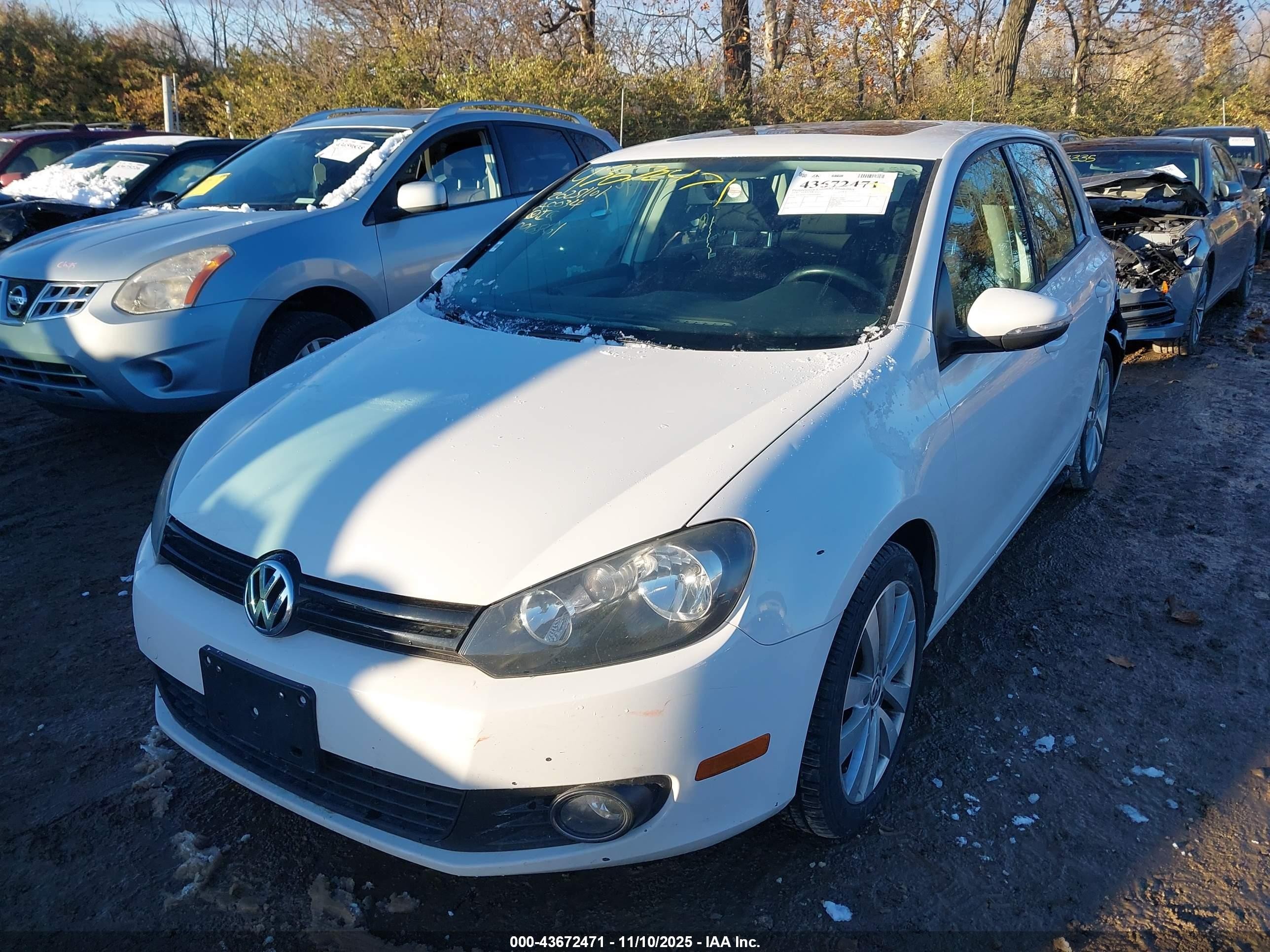 2014 Volkswagen Golf 2.0l Tdi White vin: WVWDM7AJ0EW006861
