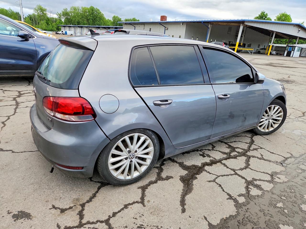 2012 Volkswagen Golf Серый vin: WVWDM7AJ1CW200392