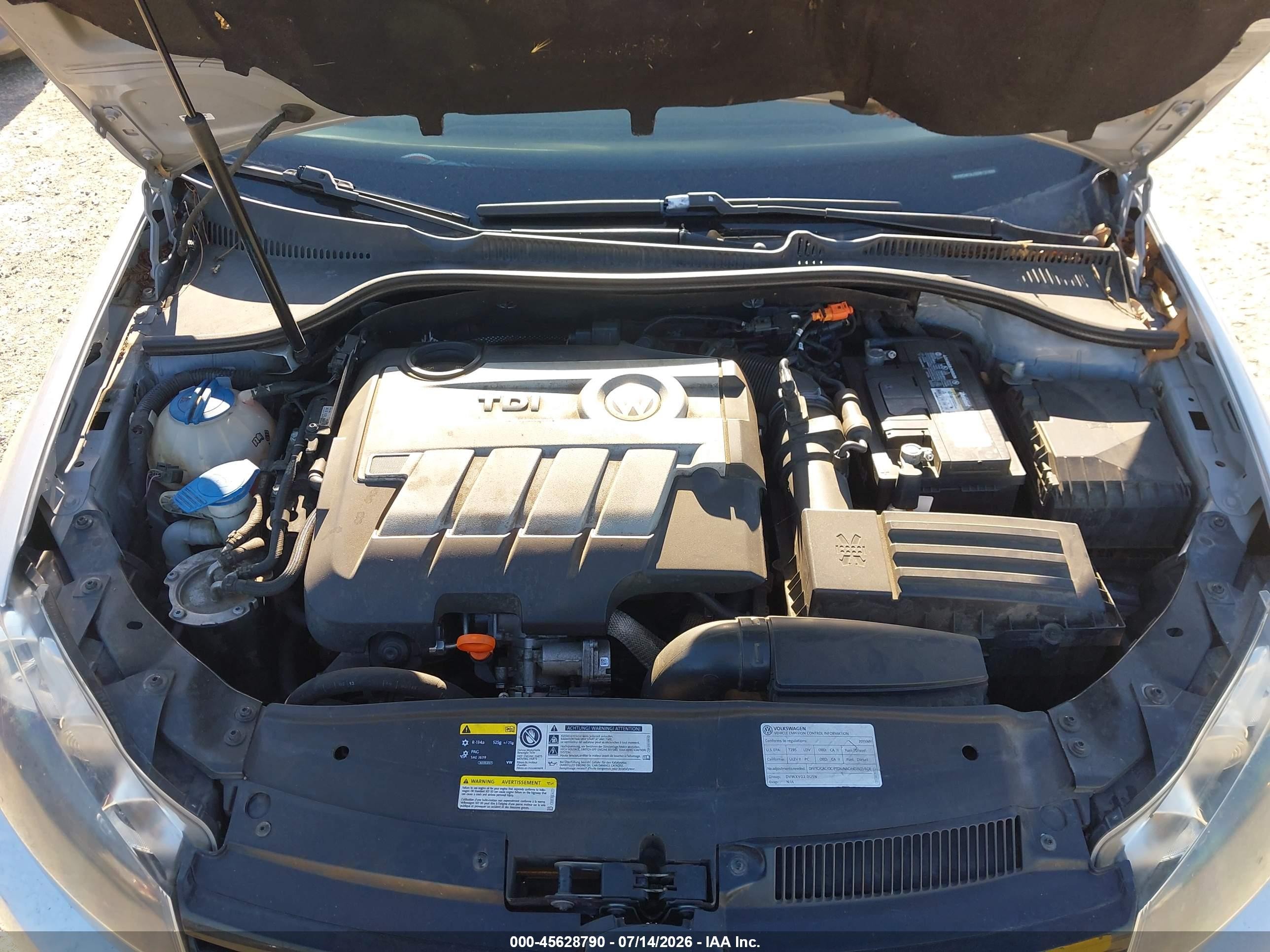 2013 Volkswagen Golf 2.0l Tdi 4-door Silver vin: WVWDM7AJ3DW131688