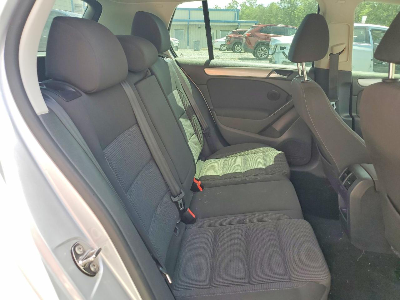 2014 Volkswagen Golf Silver vin: WVWDM7AJ3EW003095