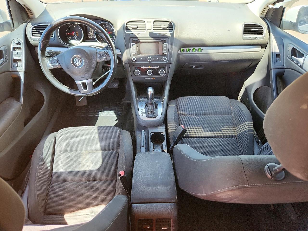2013 Volkswagen Golf White vin: WVWDM7AJ4DW122580