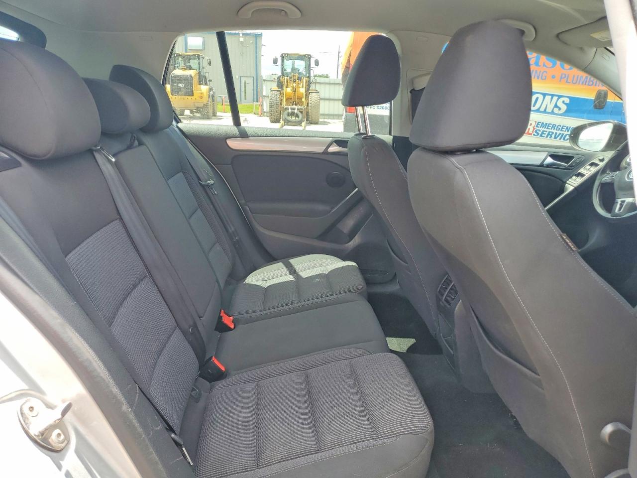 2014 Volkswagen Golf Silver vin: WVWDM7AJ4EW007401
