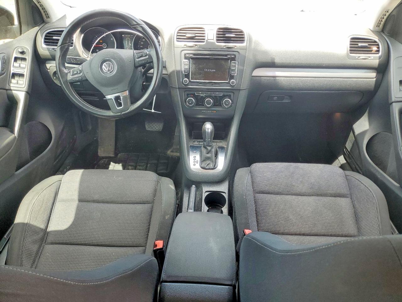 2014 Volkswagen Golf Silver vin: WVWDM7AJ4EW007401