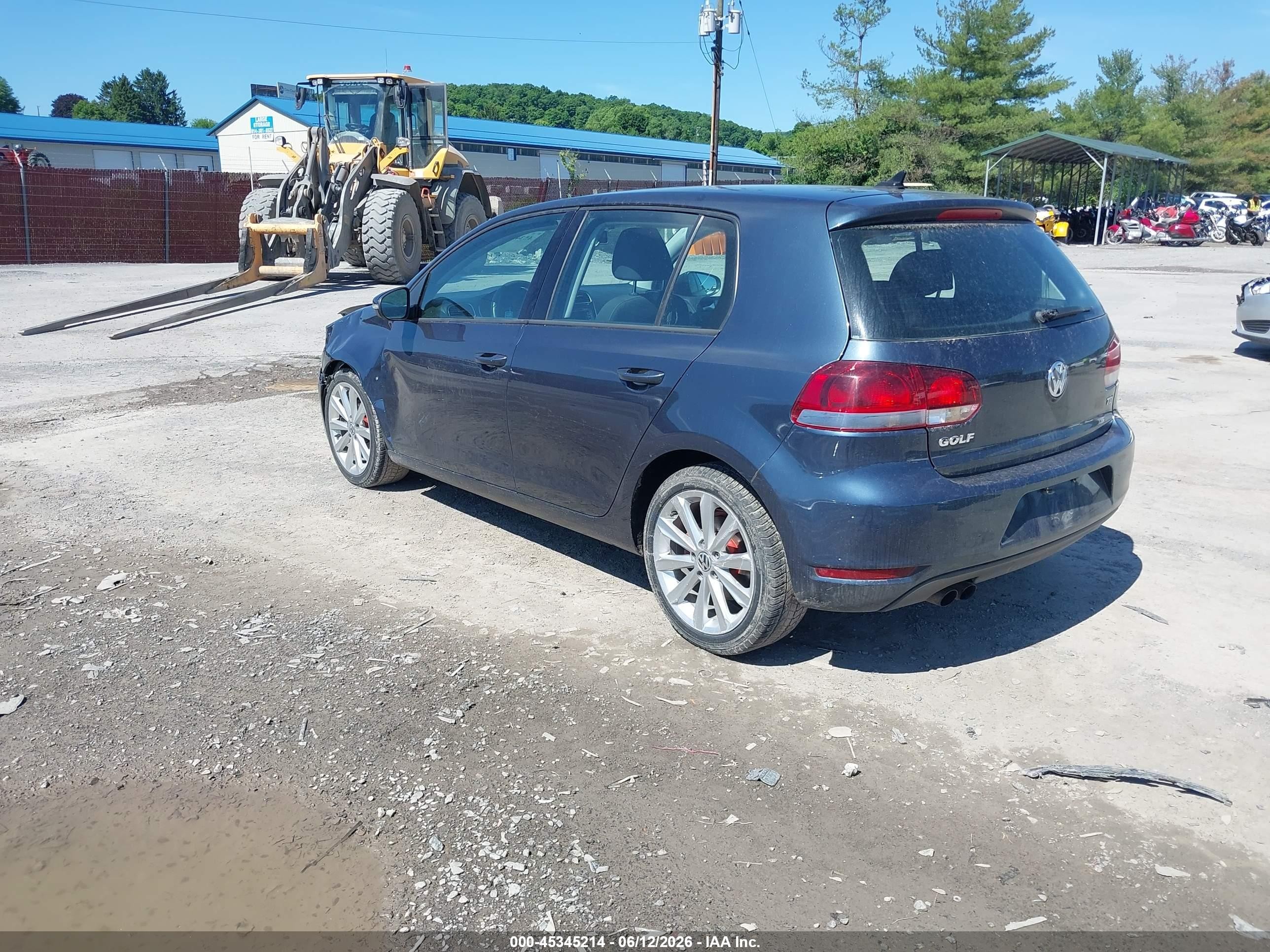 2012 Volkswagen Golf Tdi 4-door Blue vin: WVWDM7AJ5CW117516