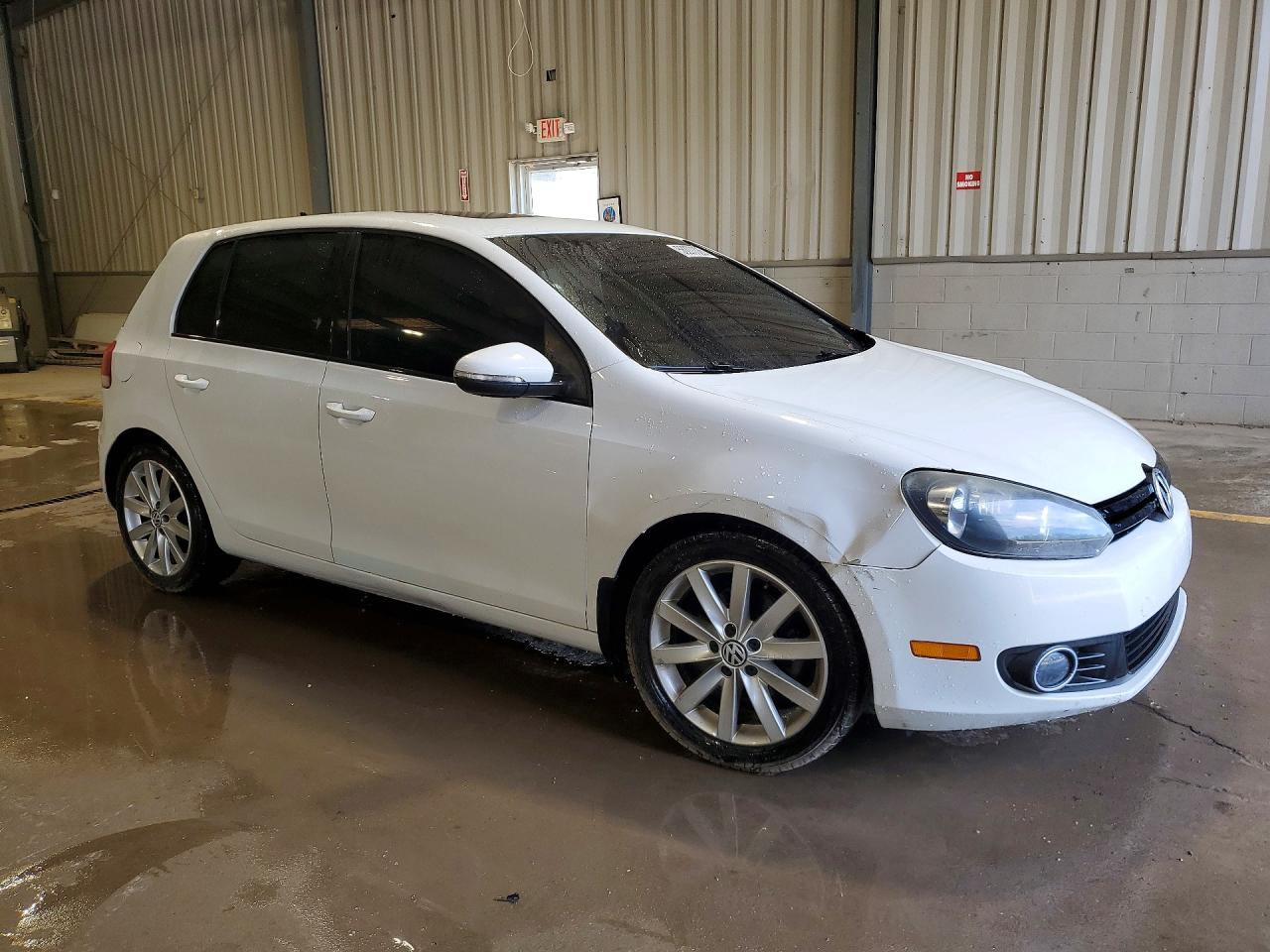 2011 Volkswagen Golf White vin: WVWDM7AJ6BW230213