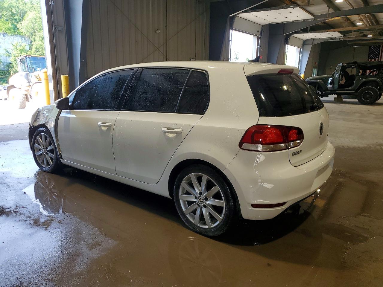 2011 Volkswagen Golf White vin: WVWDM7AJ6BW230213
