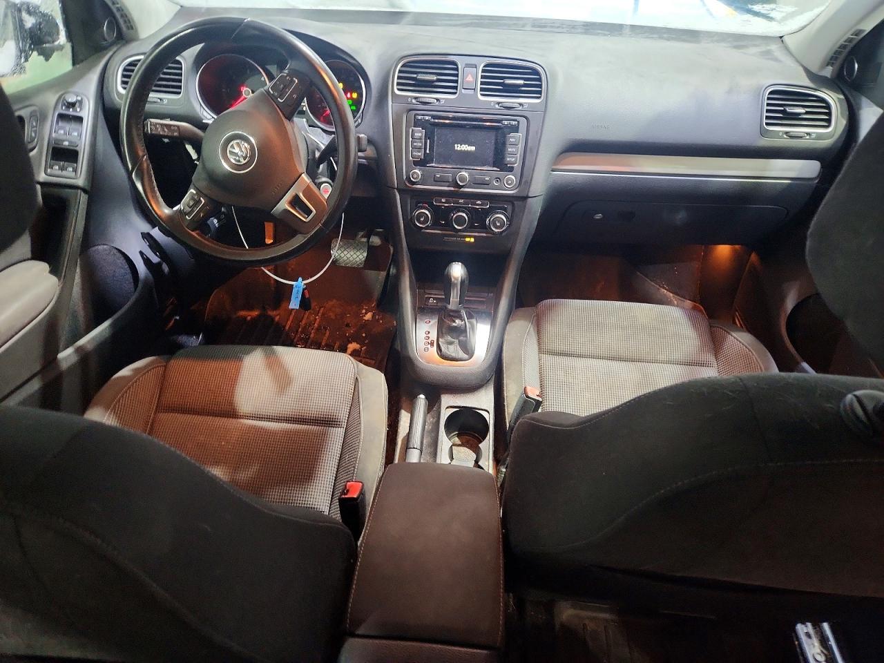 2013 Volkswagen Golf Черный vin: WVWDM7AJ7DW051357