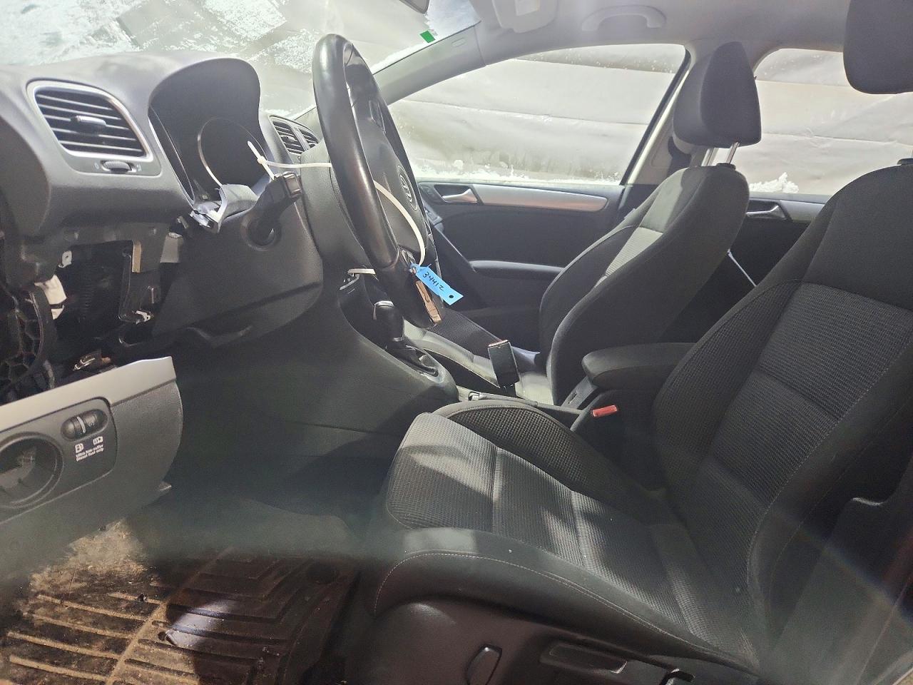 2013 Volkswagen Golf Черный vin: WVWDM7AJ7DW051357