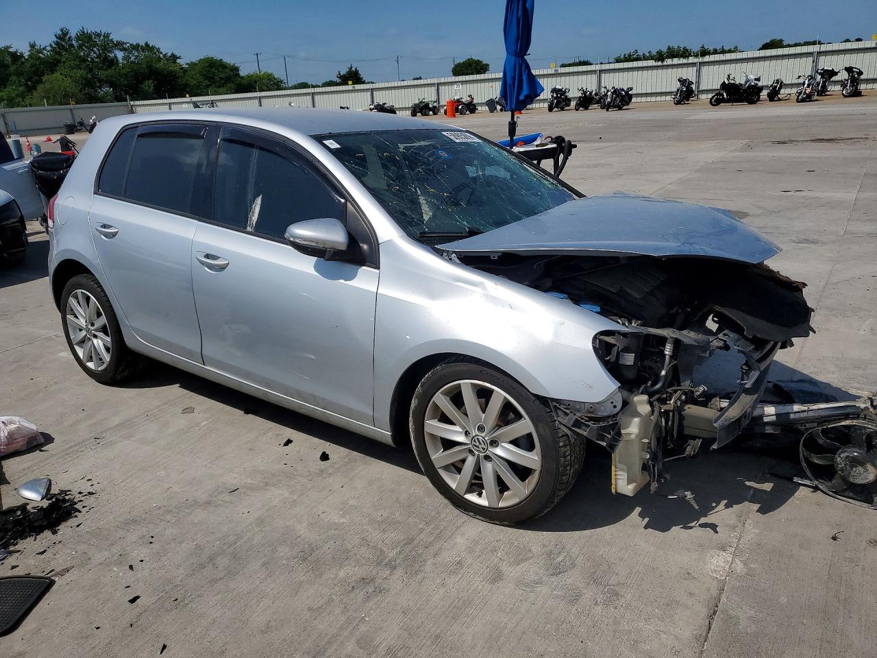 2011 Volkswagen Golf Silver vin: WVWDM7AJ8BW202753