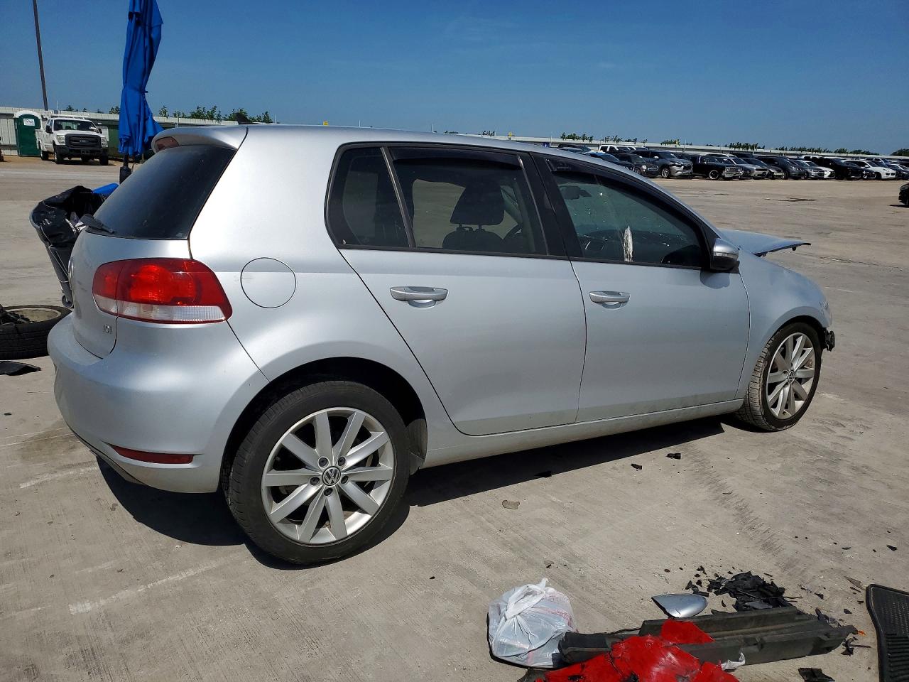 2011 Volkswagen Golf Silver vin: WVWDM7AJ8BW202753