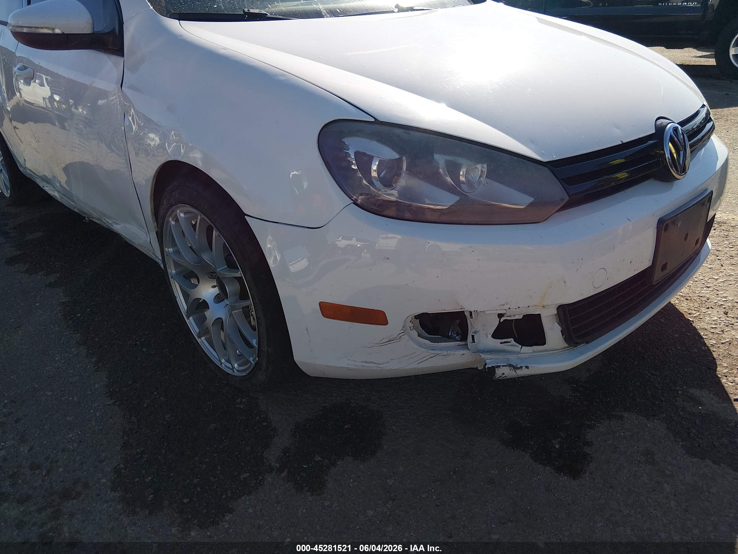 2012 Volkswagen Golf Tdi 4-door White vin: WVWDM7AJ8CW157315