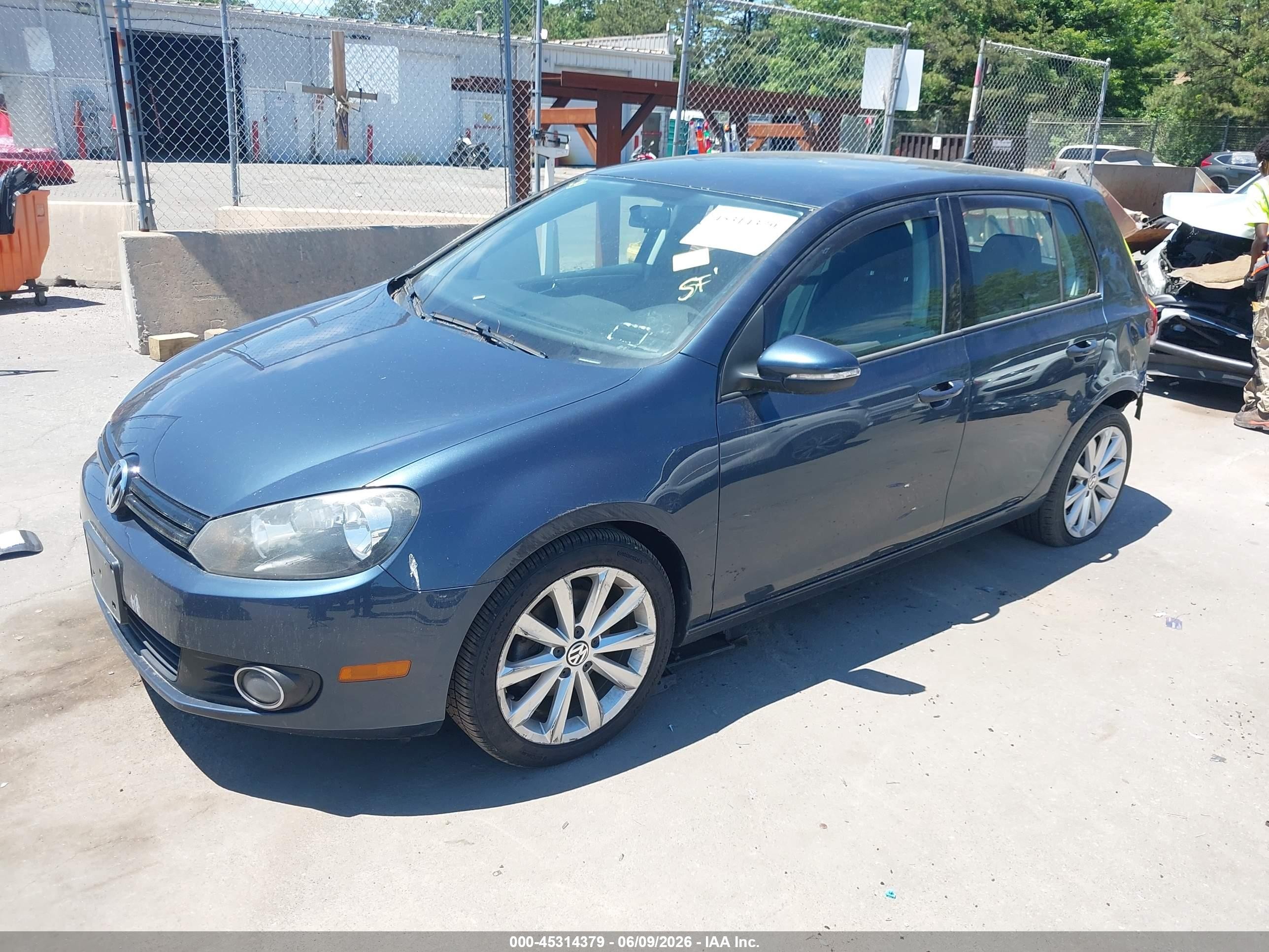 2013 Volkswagen Golf 2.0l Tdi 4-door Синий vin: WVWDM7AJ8DW029321